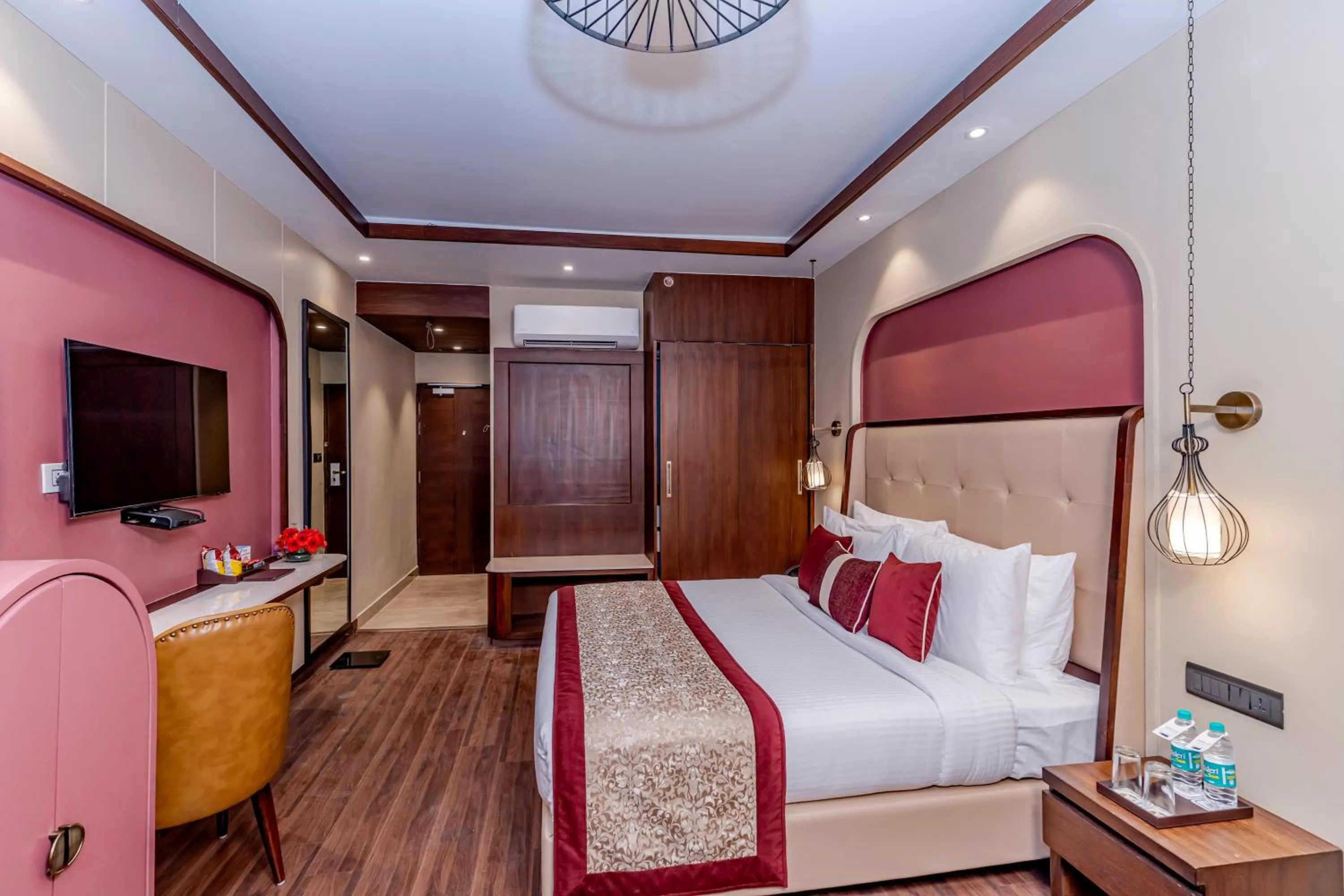 Bedroom, Bed in Fortune Khajjiar - Member ITC Hotels' Group