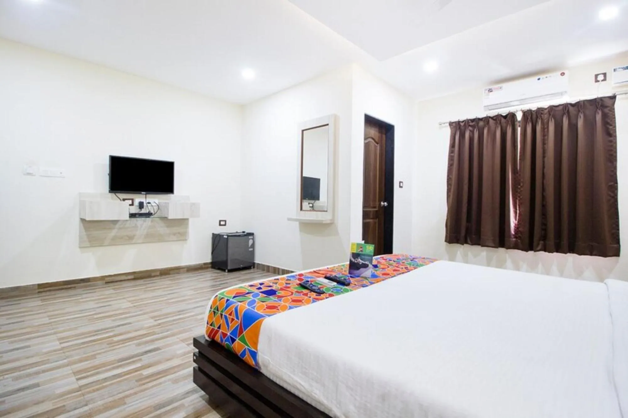 Bed in FabHotel The Sky