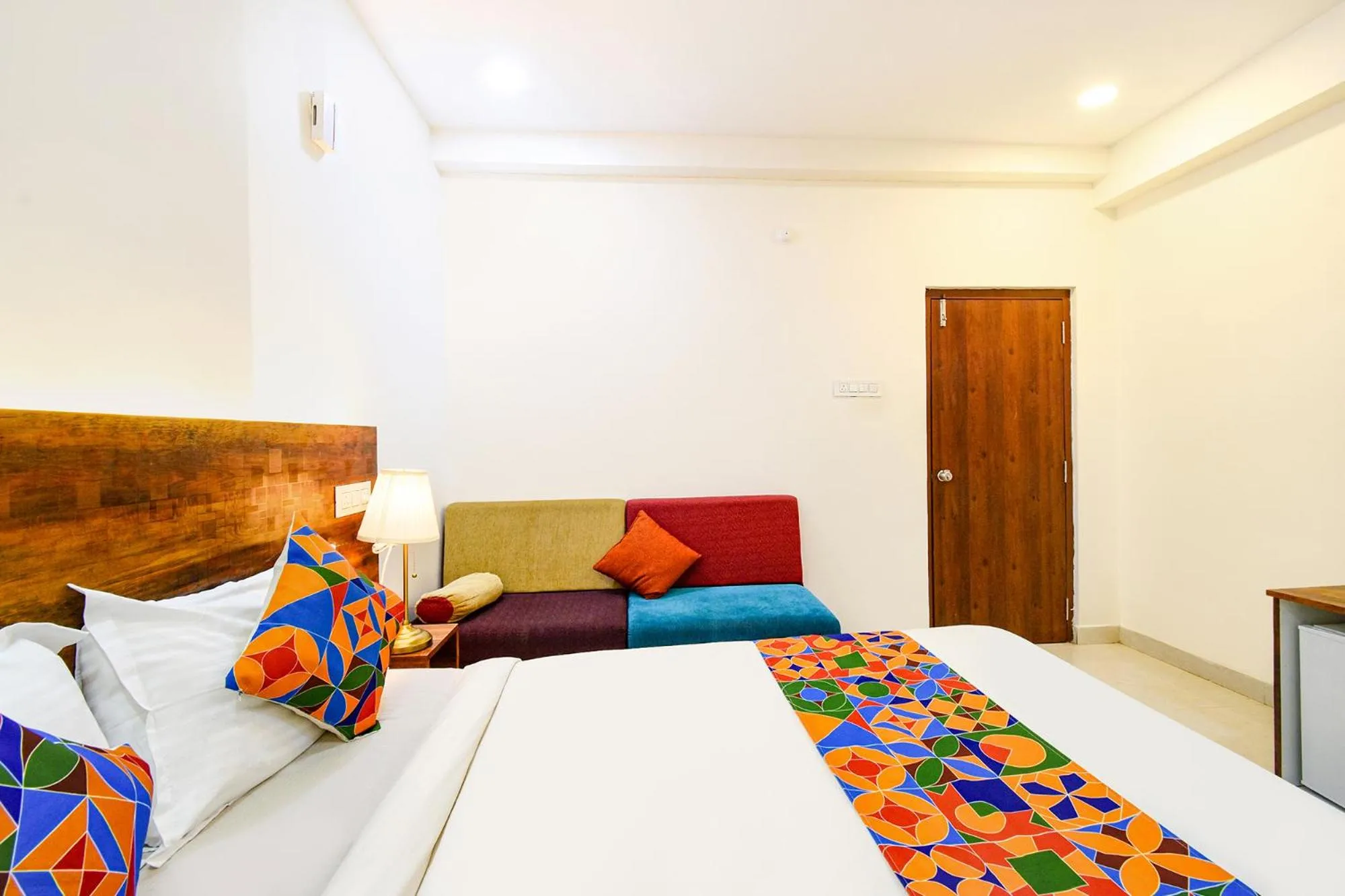 Bed in FabHotel SRH Pride - Nr Hitech City Railway Station