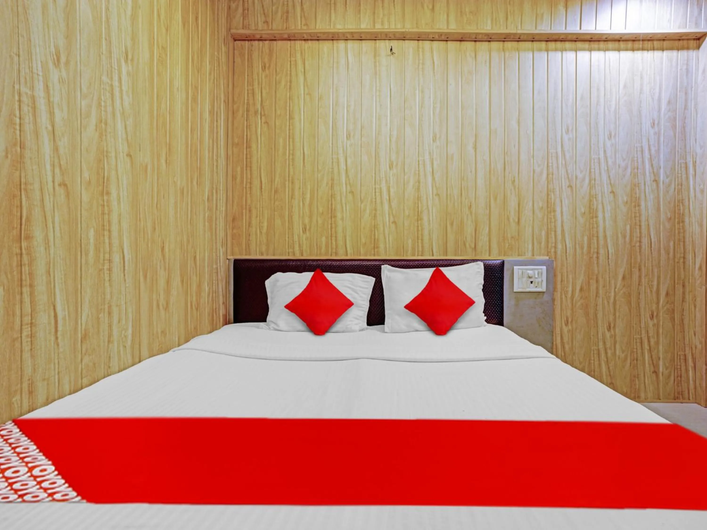 Bedroom, Bed in Hotel Yatri Inn Vashi Navi Mumbai