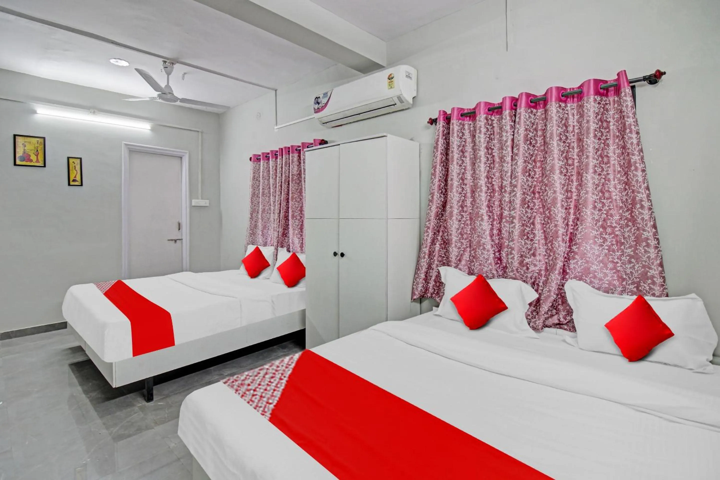 Bedroom, Bed in Super Hotel O Moonlight Inn