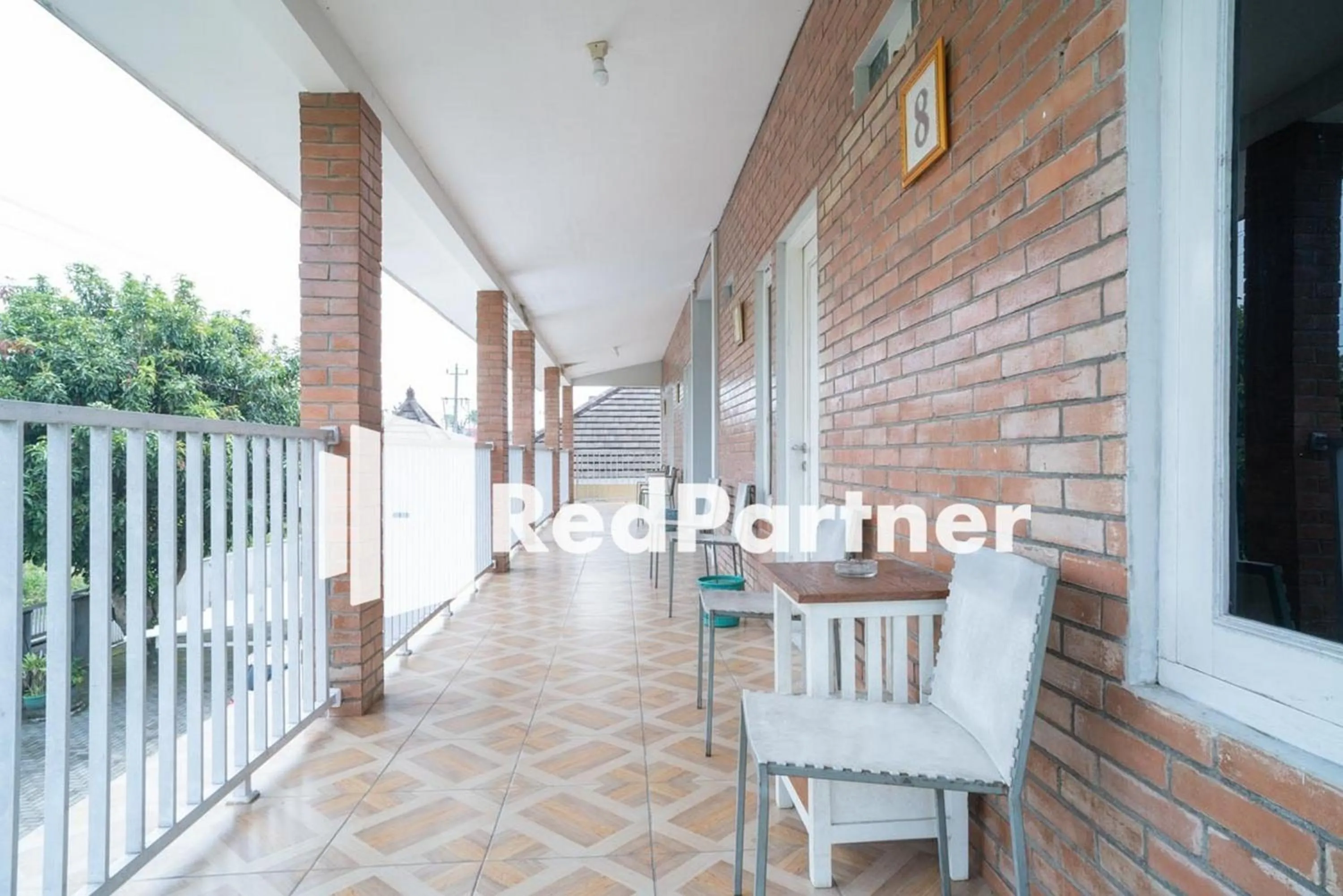 Balcony/Terrace in House Acasia Syariah near Universitas Aisyiah Yogyakarta Mitra RedDoorz