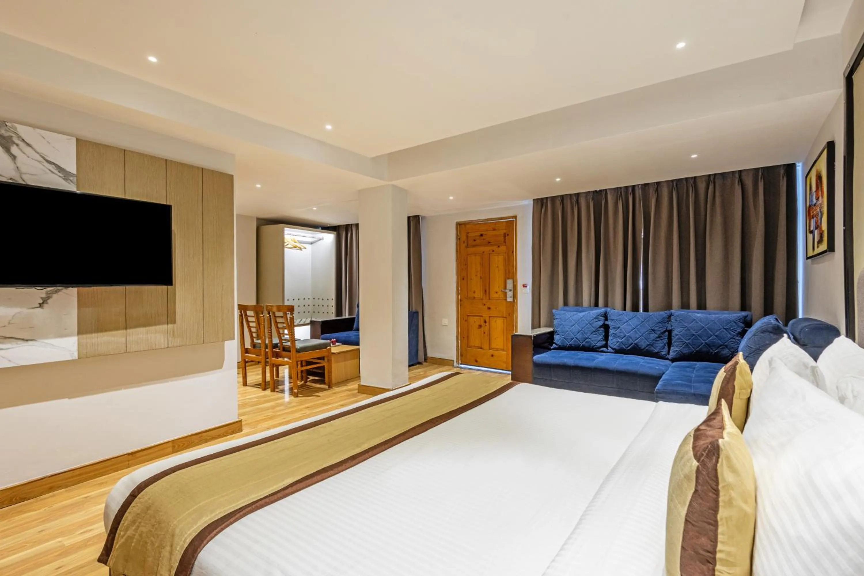 Bedroom, Bed in Sterling Legacy Shimla