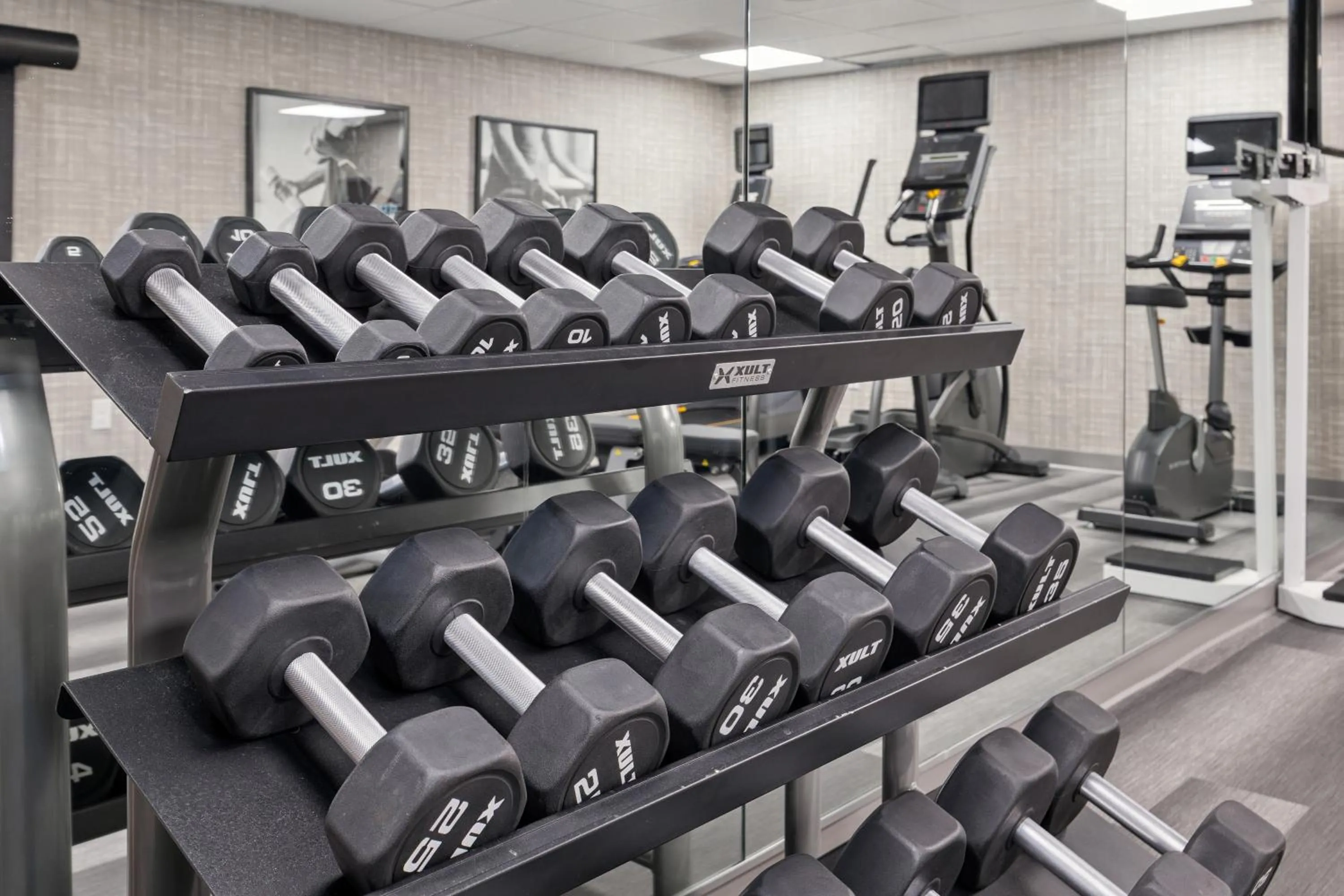 Fitness centre/facilities in Staybridge Suites Sacramento Woodland by IHG