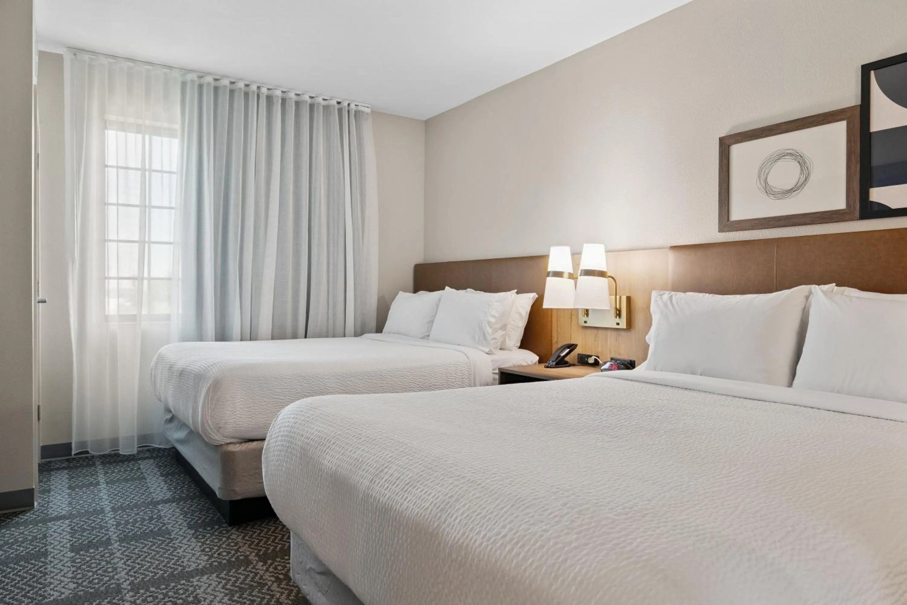 Bed in Staybridge Suites Sacramento Woodland by IHG