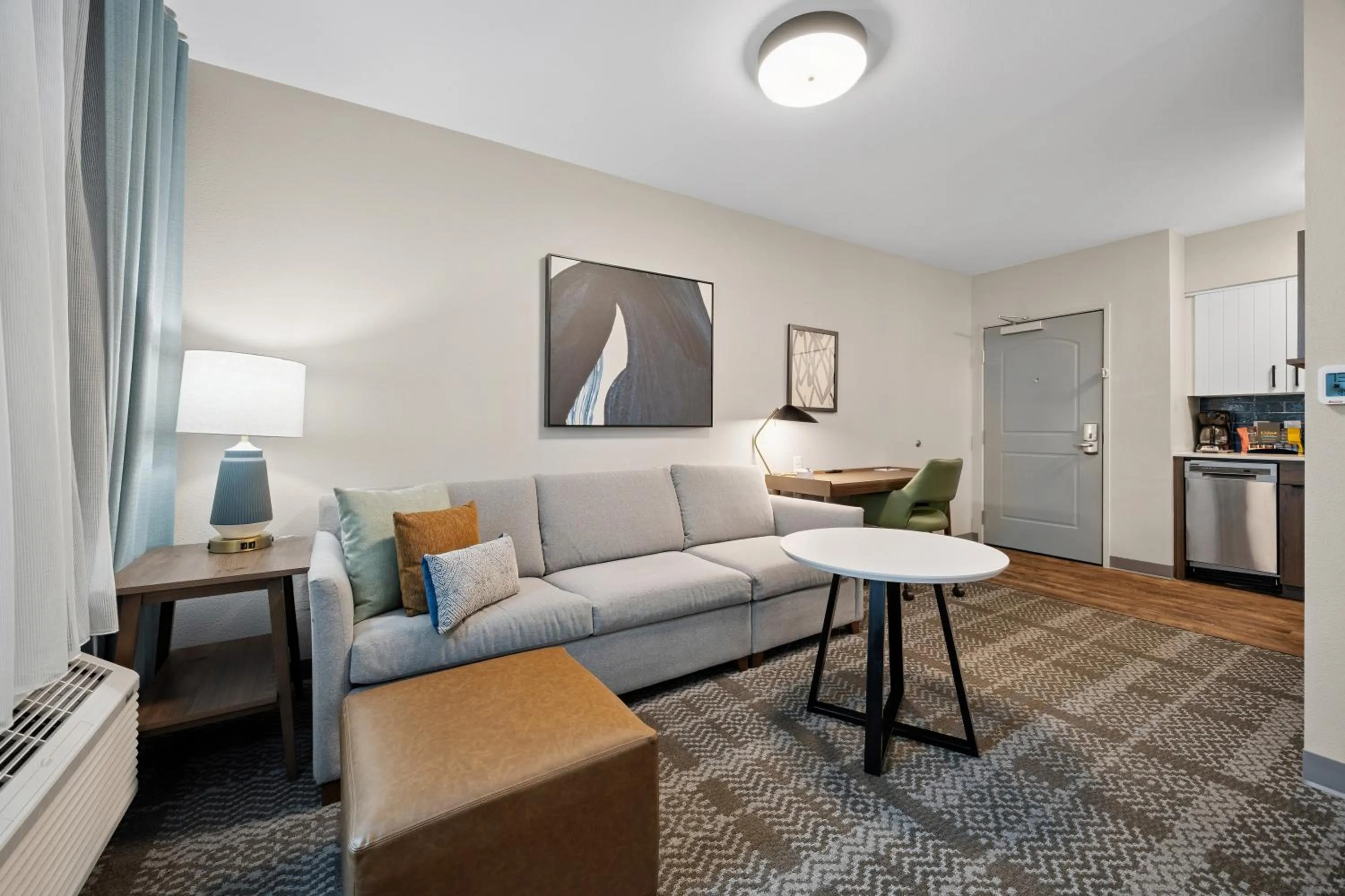 Kitchen or kitchenette in Staybridge Suites Sacramento Woodland by IHG