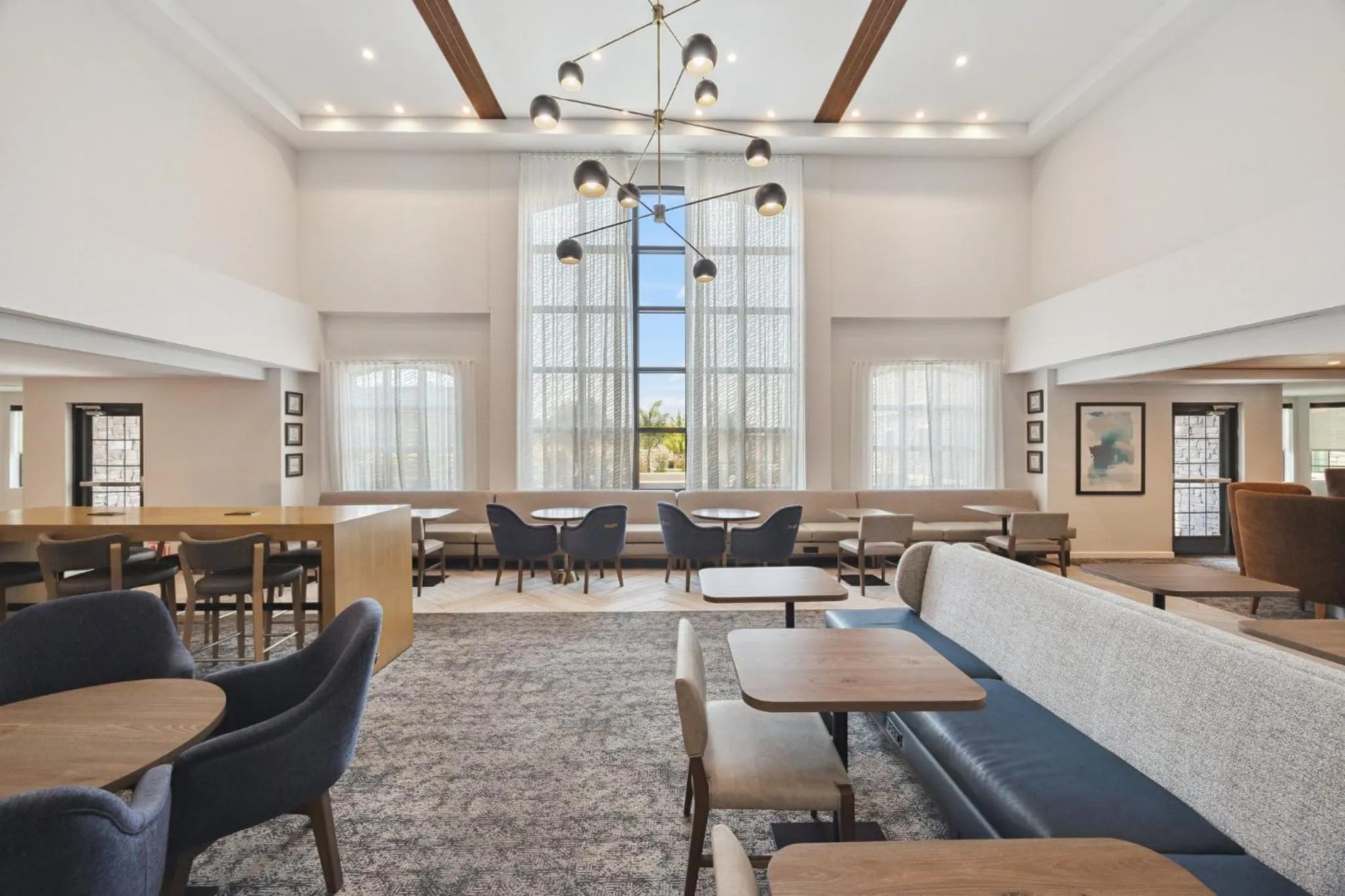 Property building in Staybridge Suites Sacramento Woodland by IHG