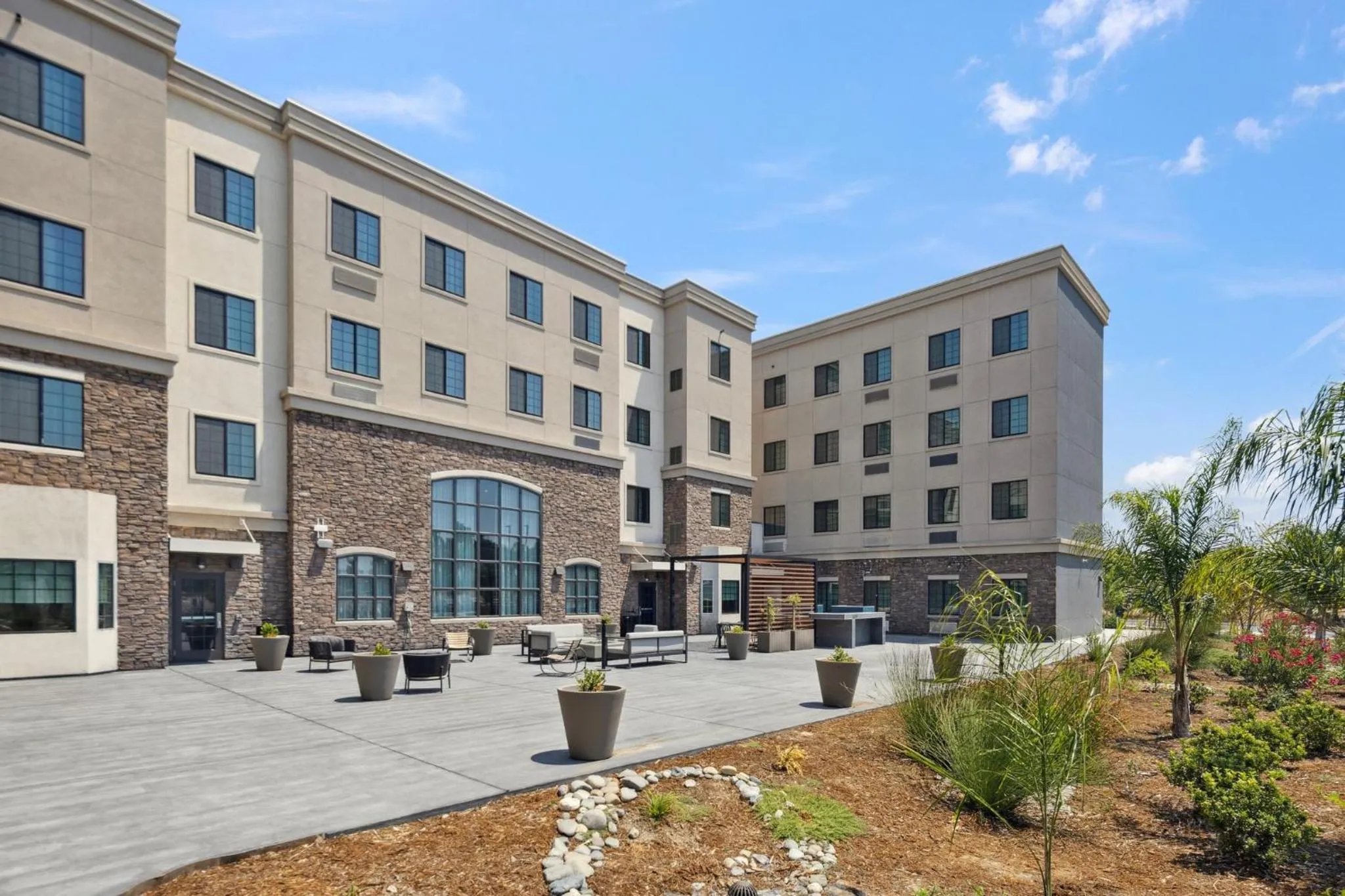 Property building in Staybridge Suites Sacramento Woodland by IHG