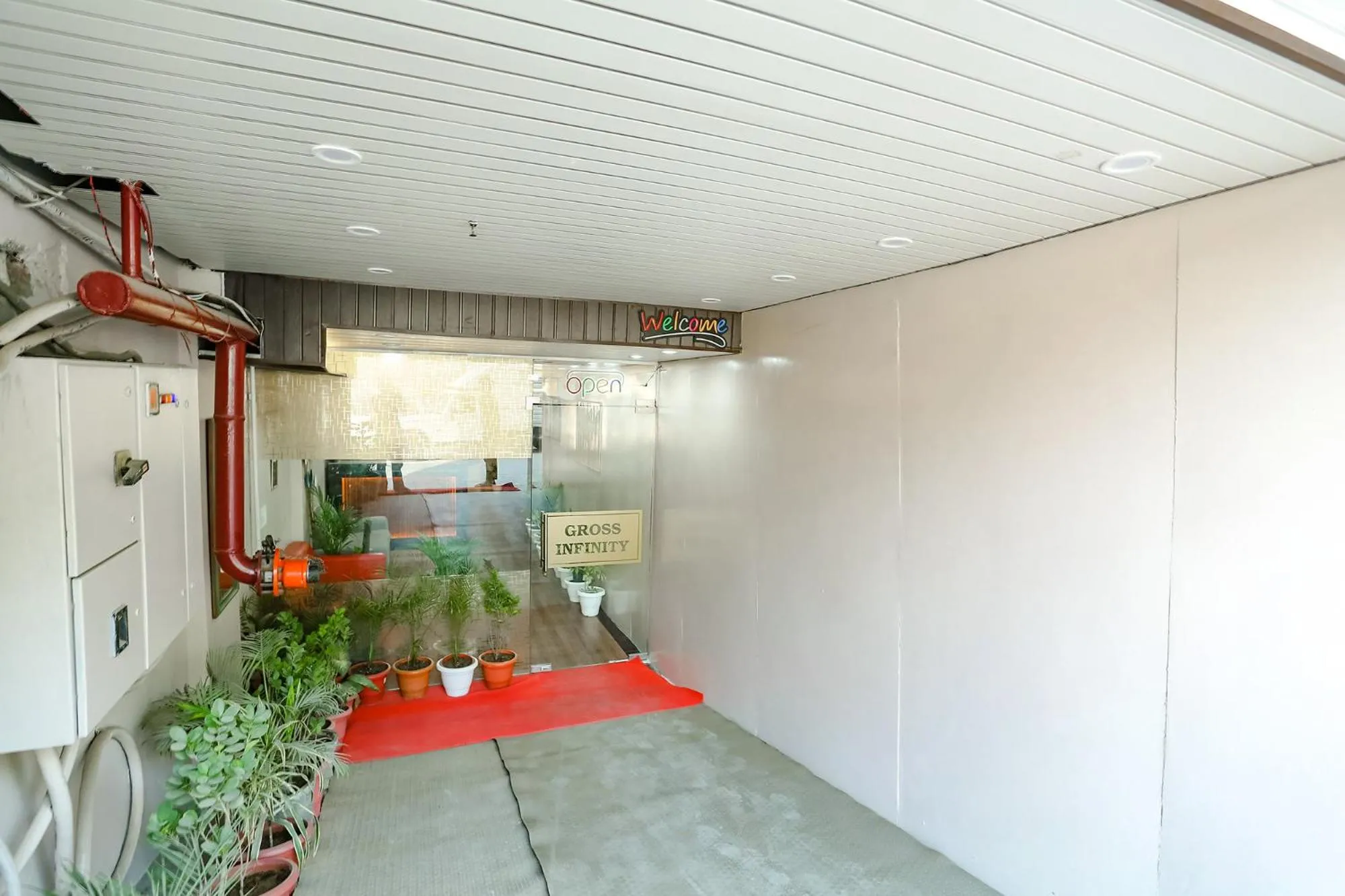 Facade/entrance in FabHotel Delta Suites I