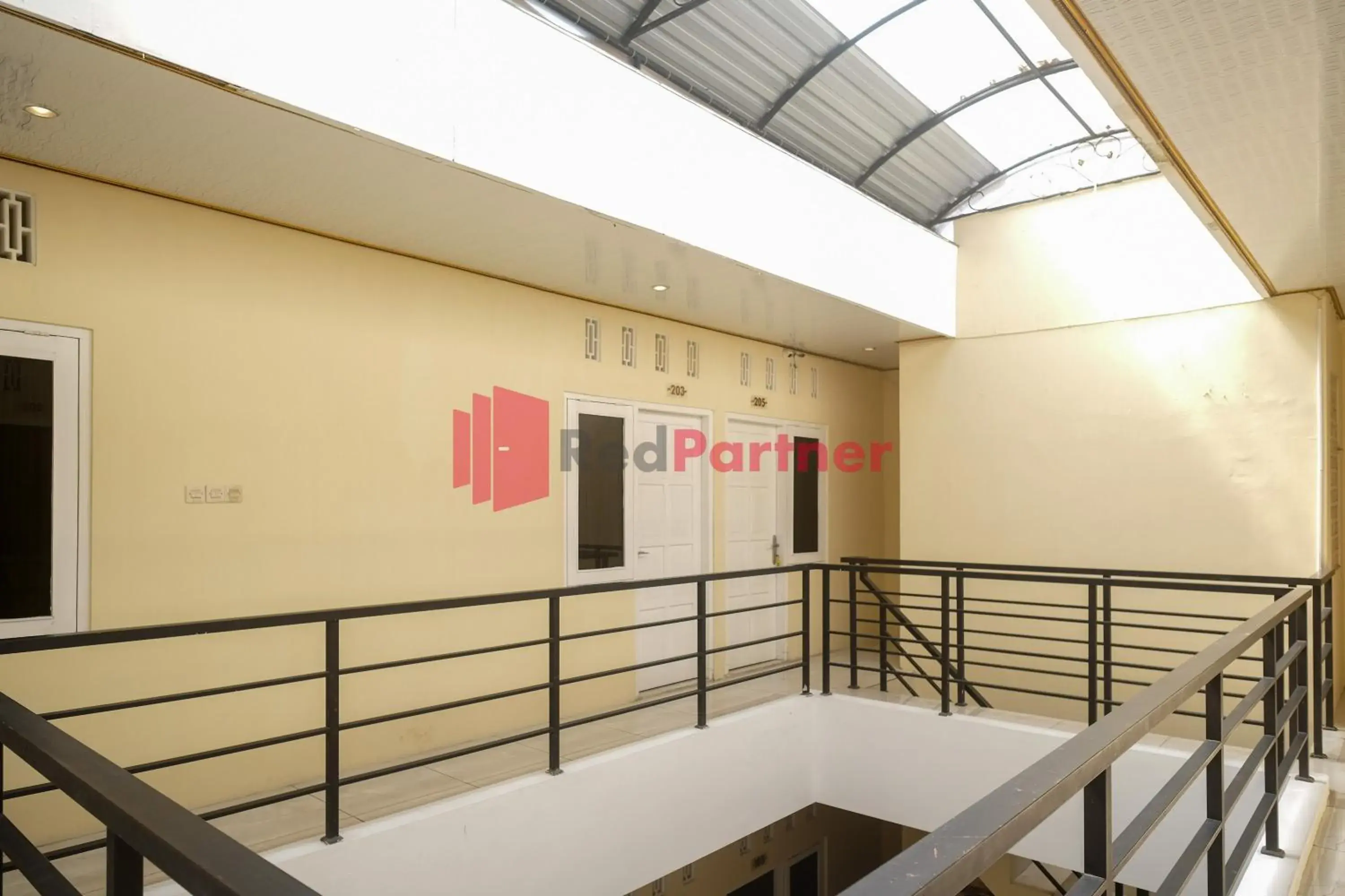 Property building in Wisma Fortuna Syariah Mitra RedDoorz Property building in Wisma Fortuna Syariah Mitra RedDoorz