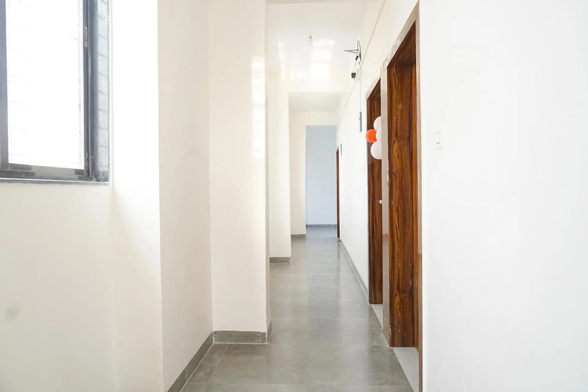 Lobby or reception in FabHotel Gargi Galuxe - Nr Ankushrao Natyagruha