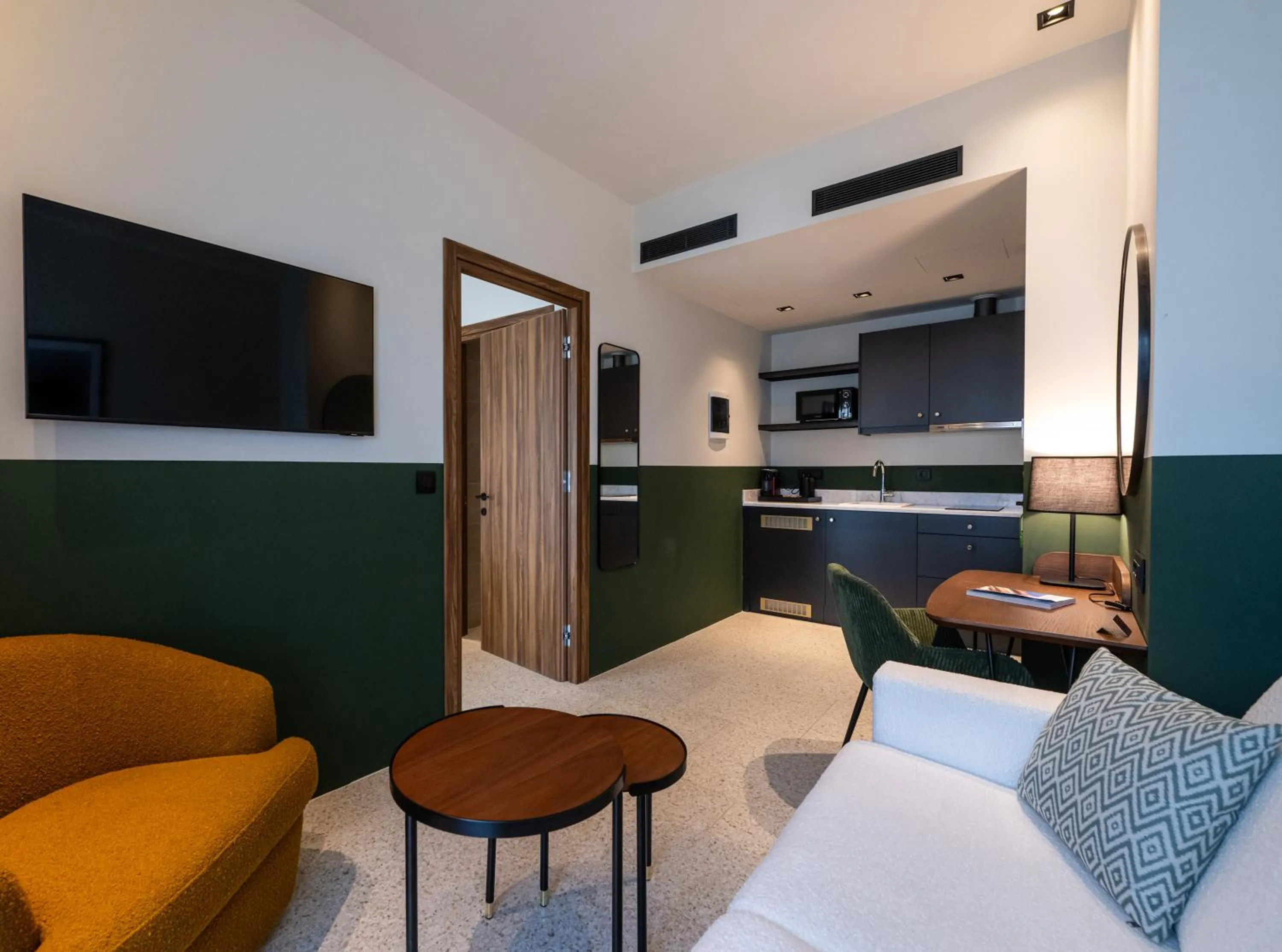 TV and multimedia in Evripidou 7 - Kalamata Mediterranean Suites