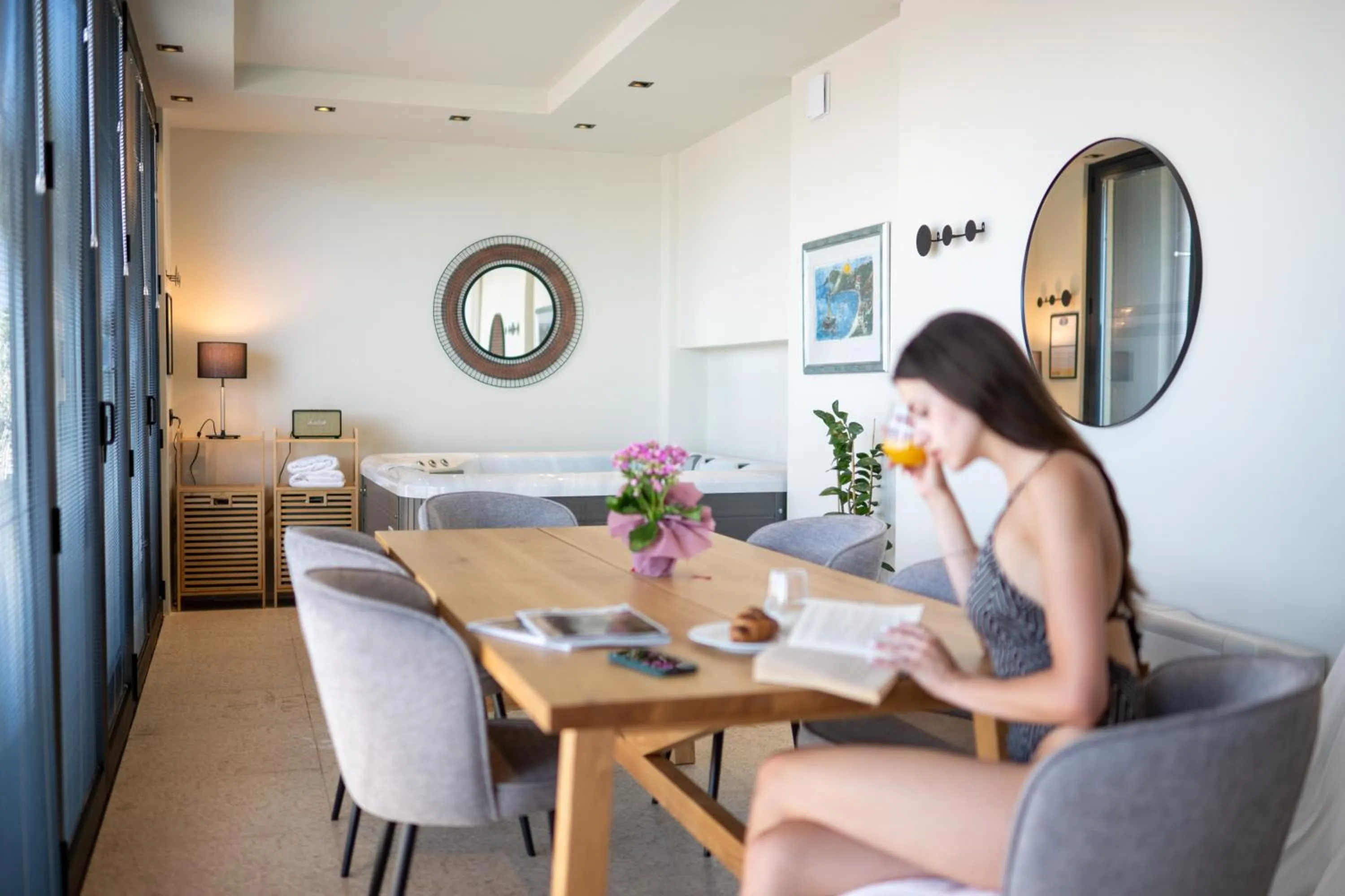 People in Evripidou 7 - Kalamata Mediterranean Suites