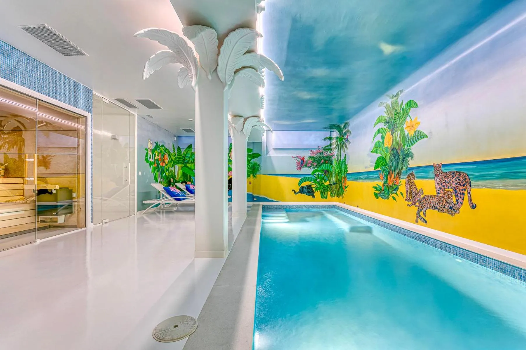 Swimming pool in The Pink Elephant Hotel