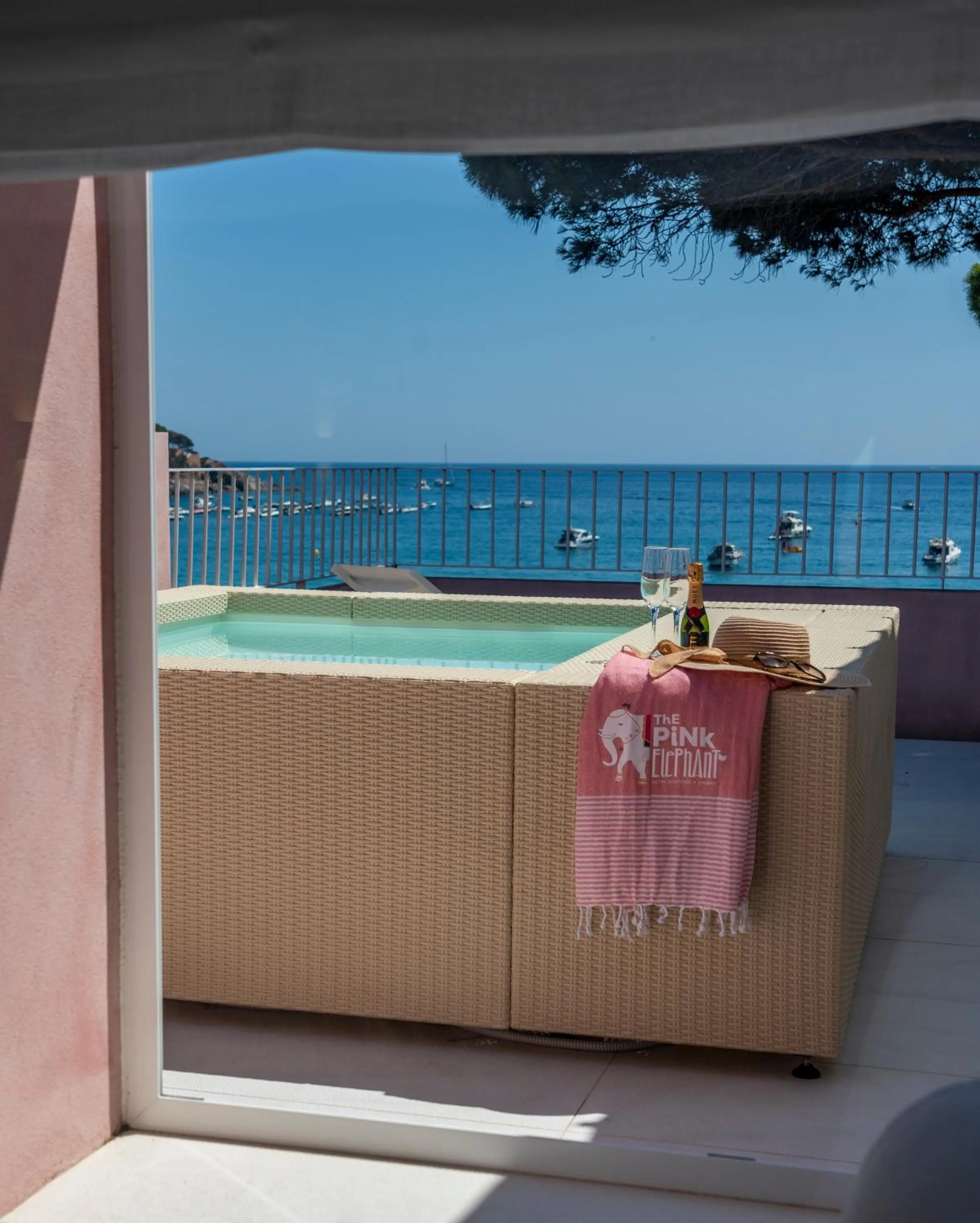 Balcony/Terrace in The Pink Elephant Hotel