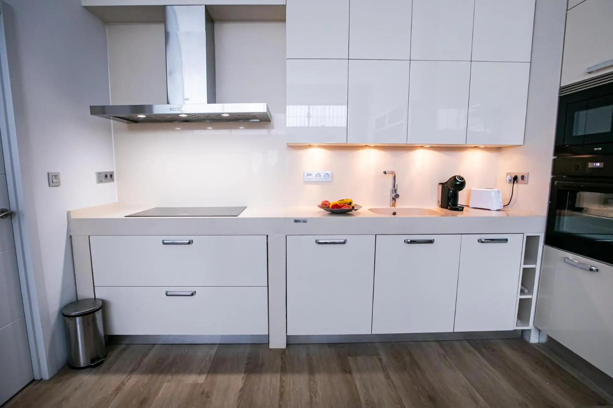 Kitchen or kitchenette in HN Sevilla