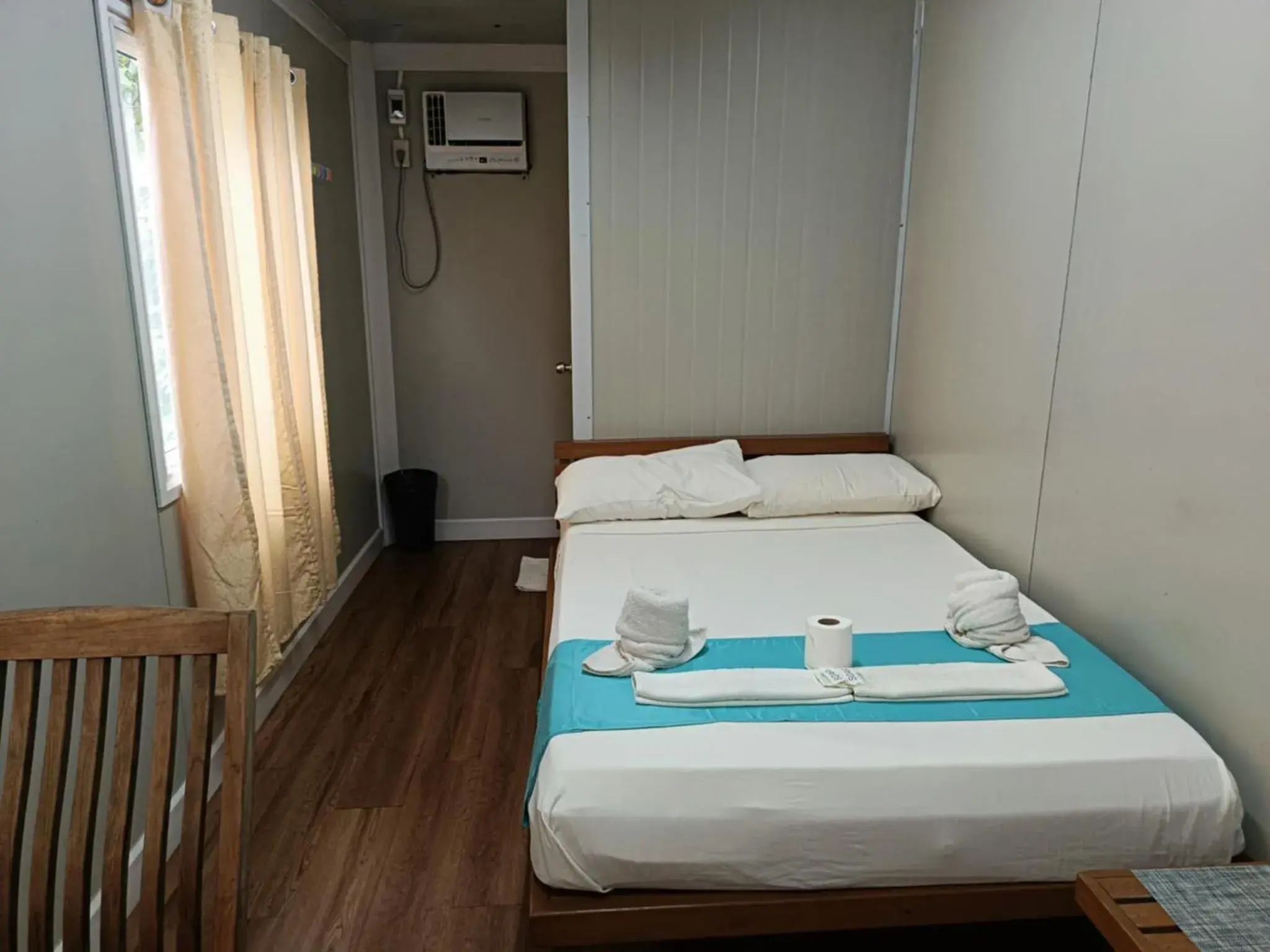 Economy Single Room in Harbour Bliss Hotel Economy Single Room in Harbour Bliss Hotel