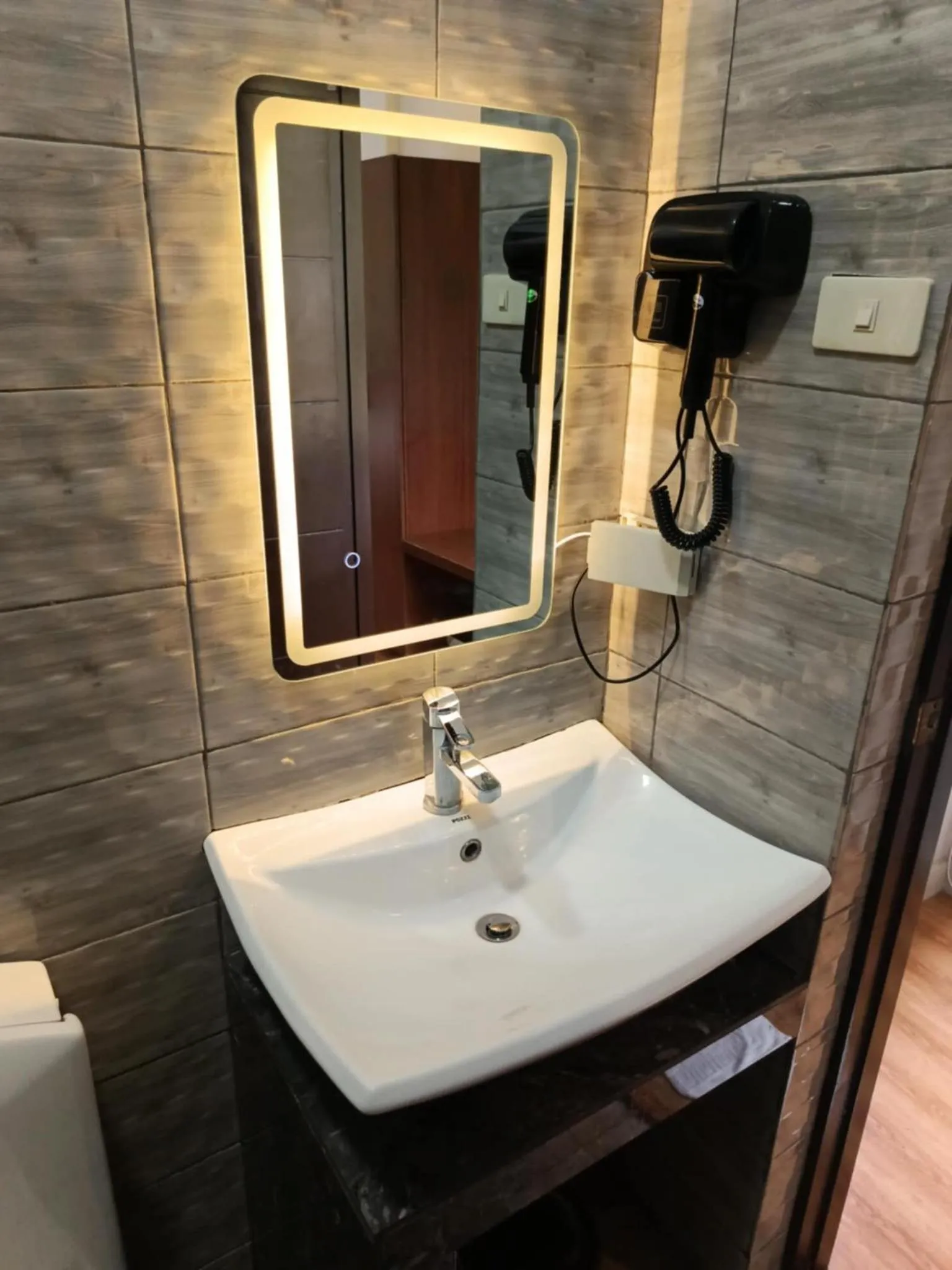 Bathroom in Harbour Bliss Hotel