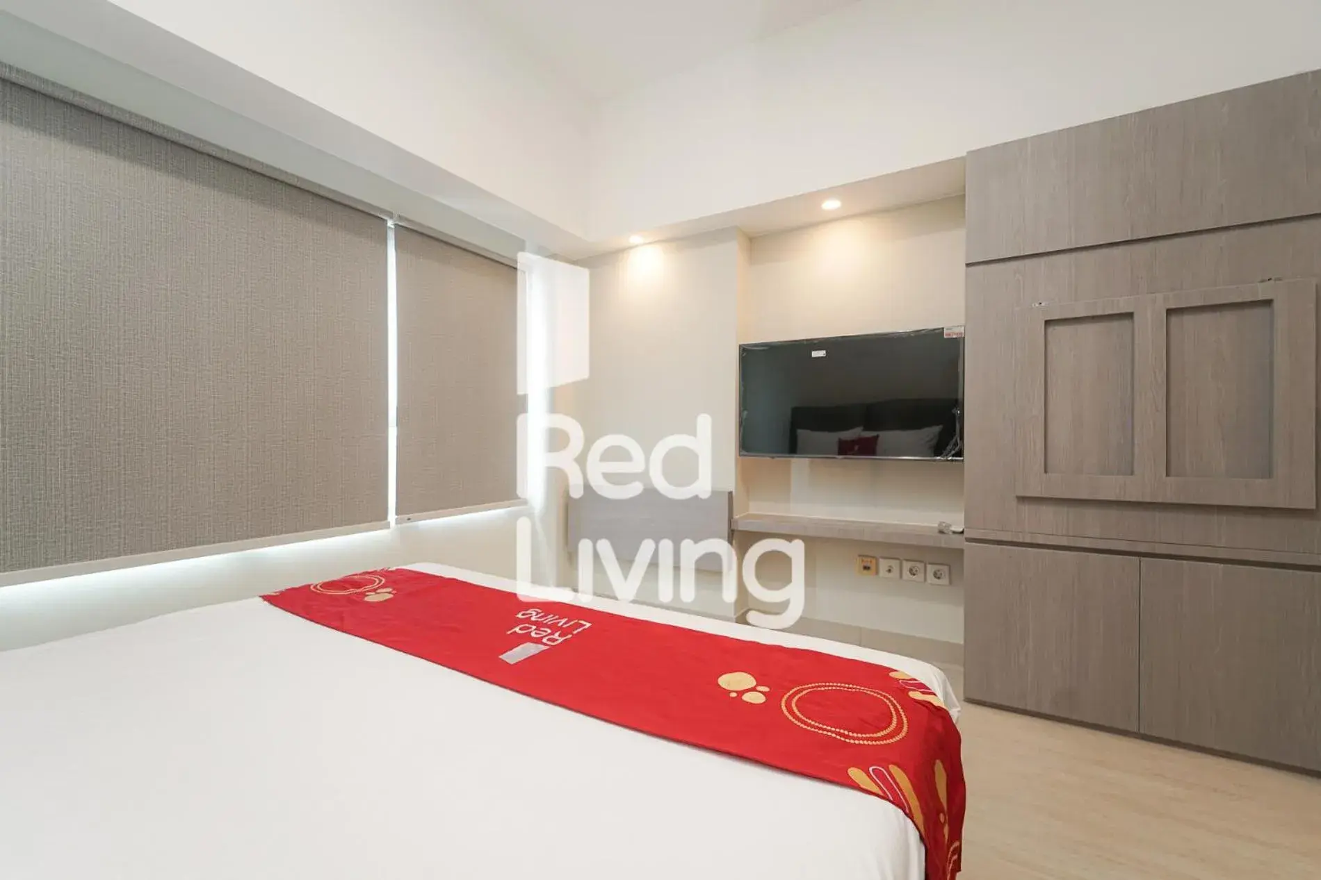 Studio in Redliving Apartemen Springlake Summarecon - MDH Rooms Tower Caldesia with Netflix Studio in Redliving Apartemen Springlake Summarecon - MDH Rooms Tower Caldesia with Netflix