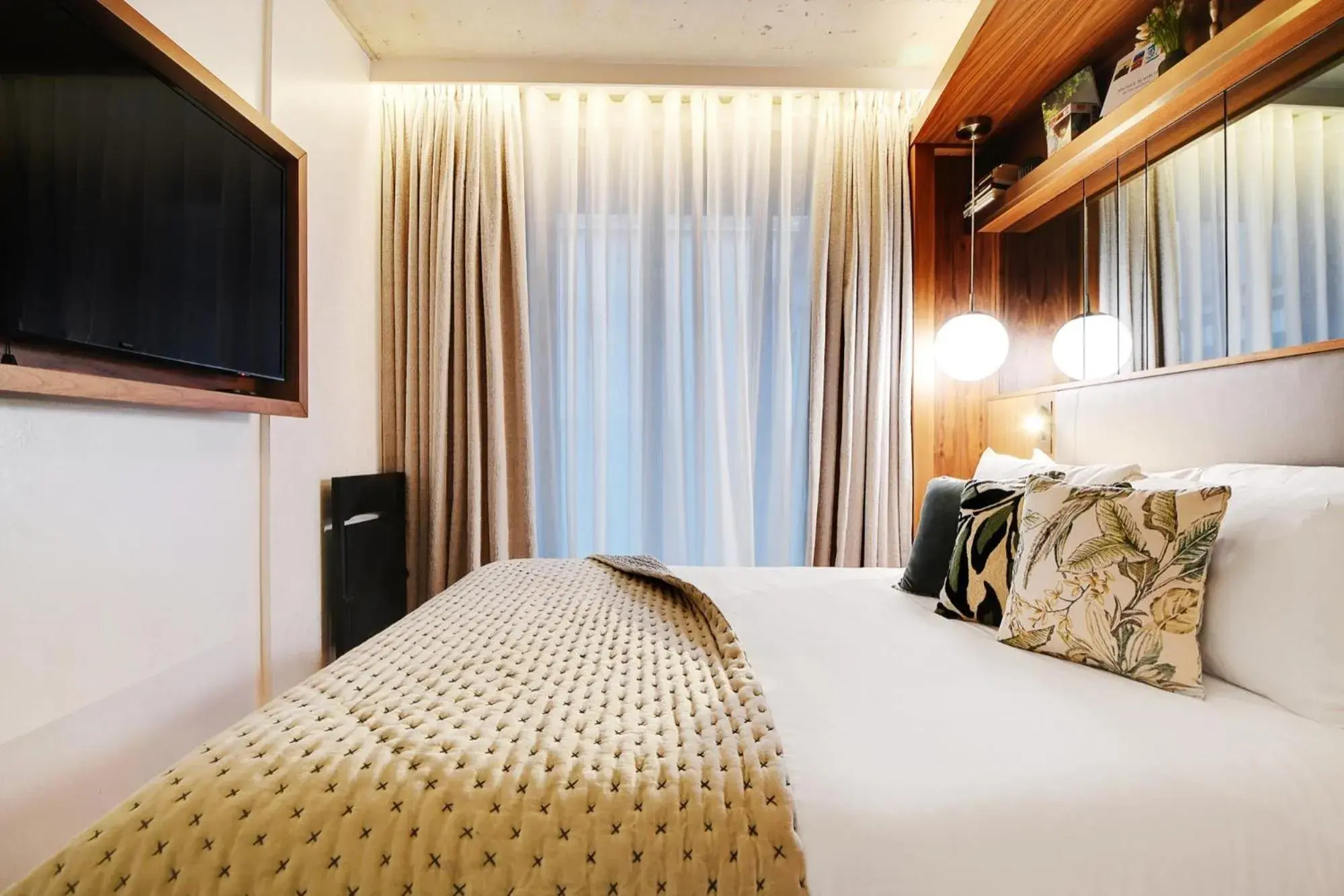 Small Double Room in CARD Hôtel Small Double Room in CARD Hôtel