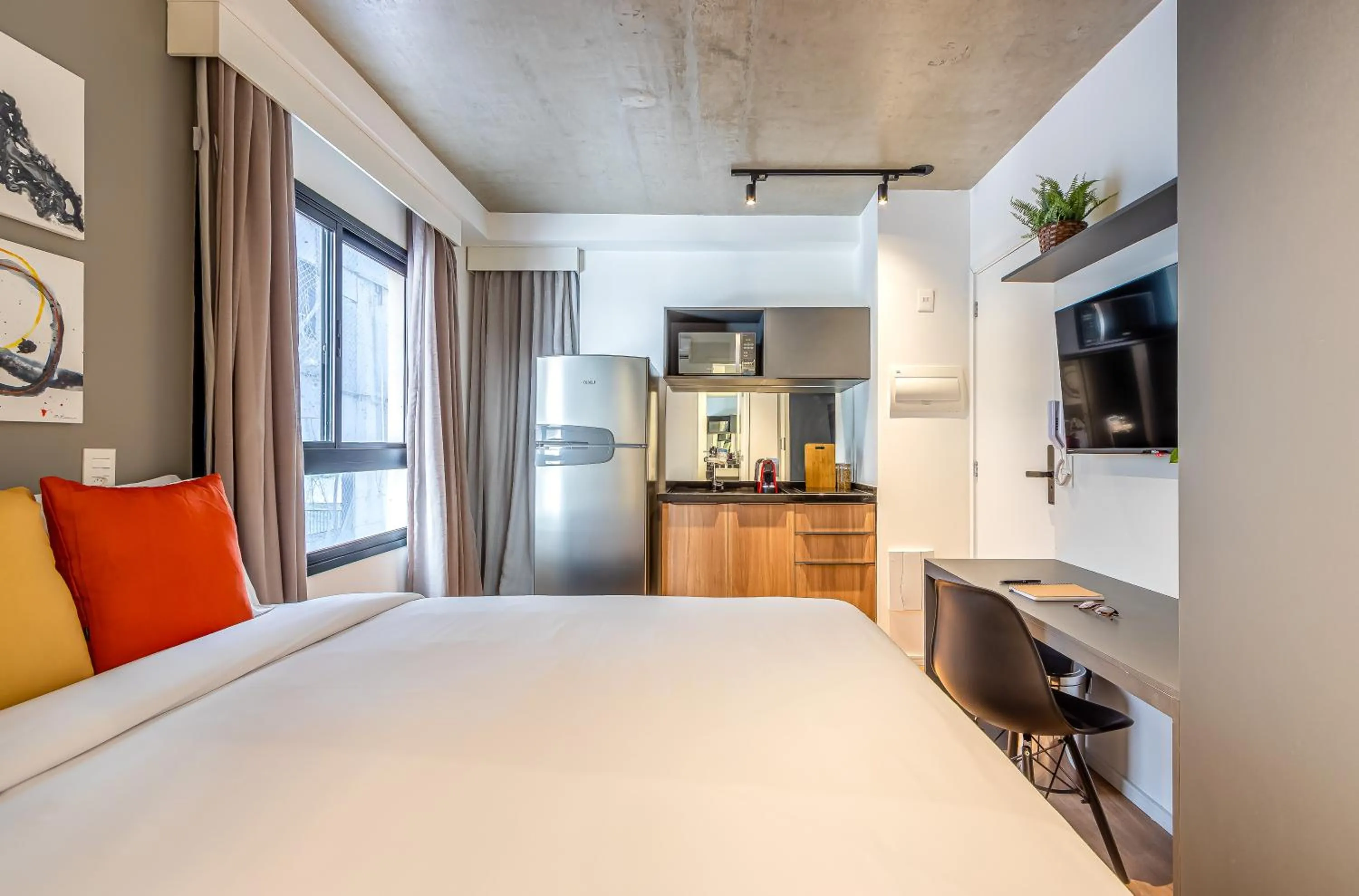 TV and multimedia, Bed in Next Paulista by Viva - Apartamentos completos ao lado da Av Paulista e MASP