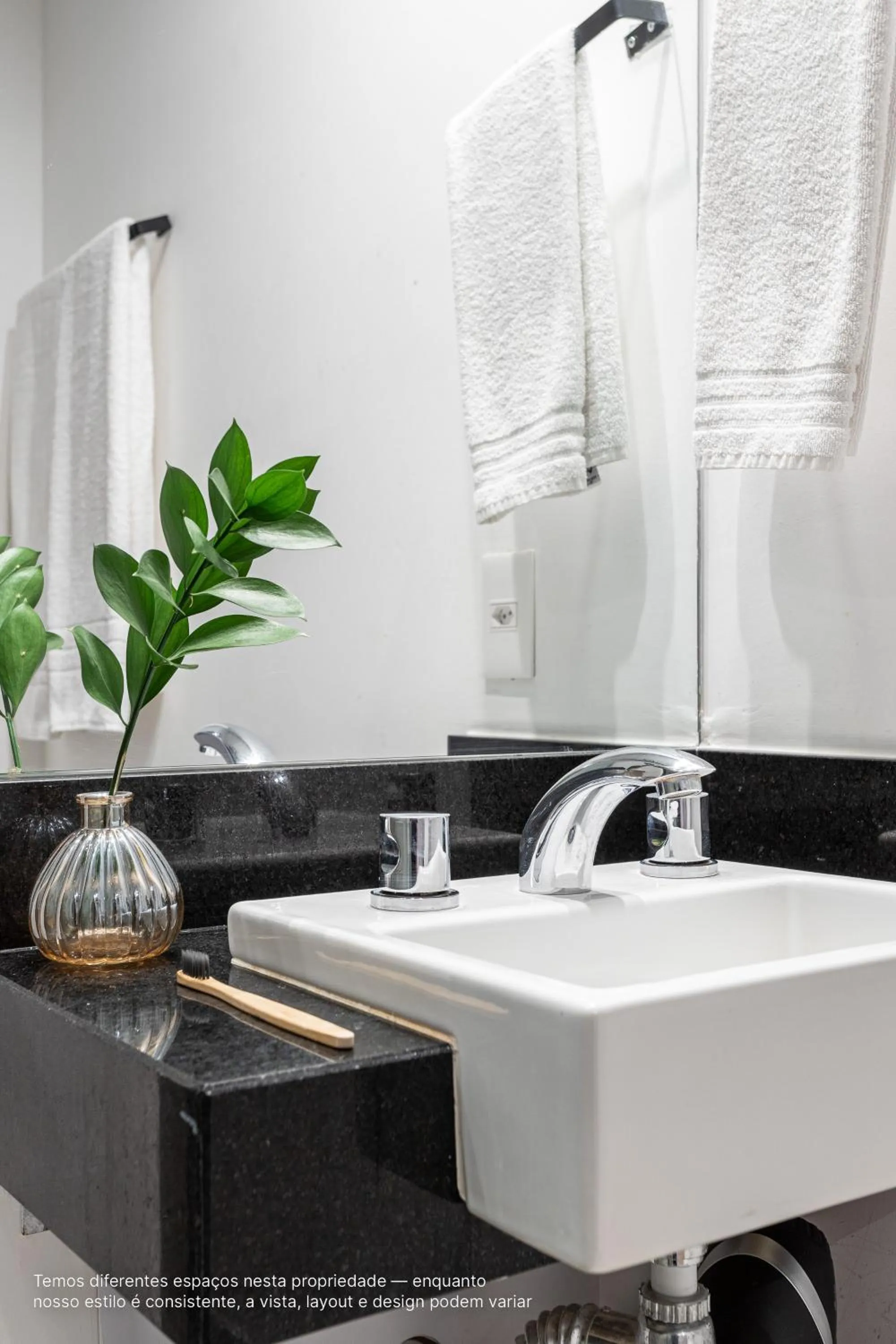 Bathroom in Next Paulista by Viva - Apartamentos completos ao lado da Av Paulista e MASP