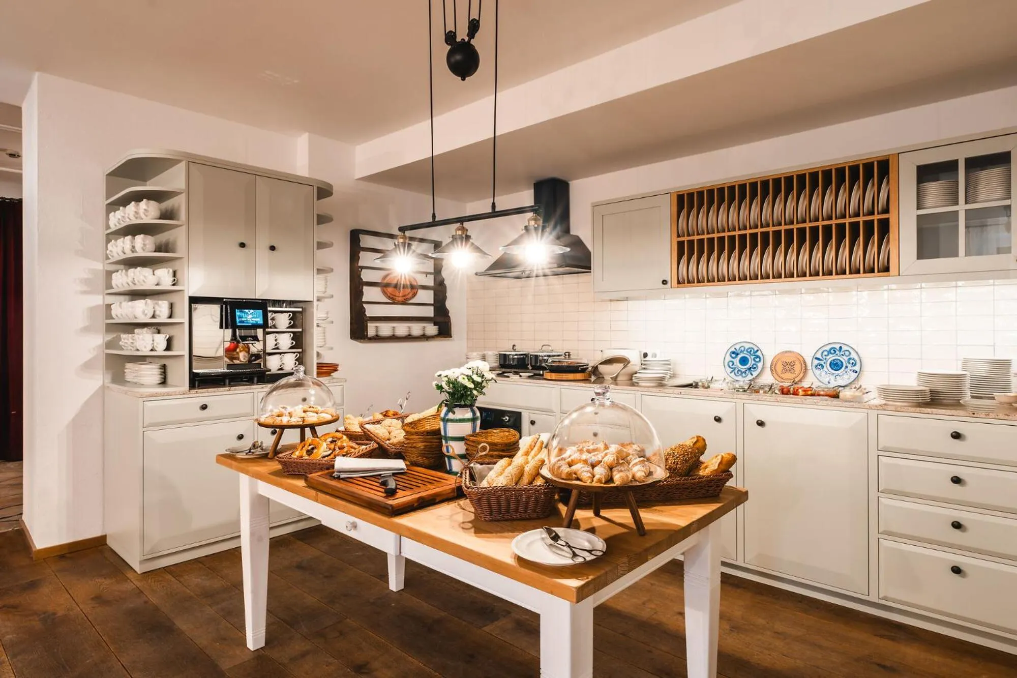 Buffet breakfast in HENRI Country House Kitzbühel