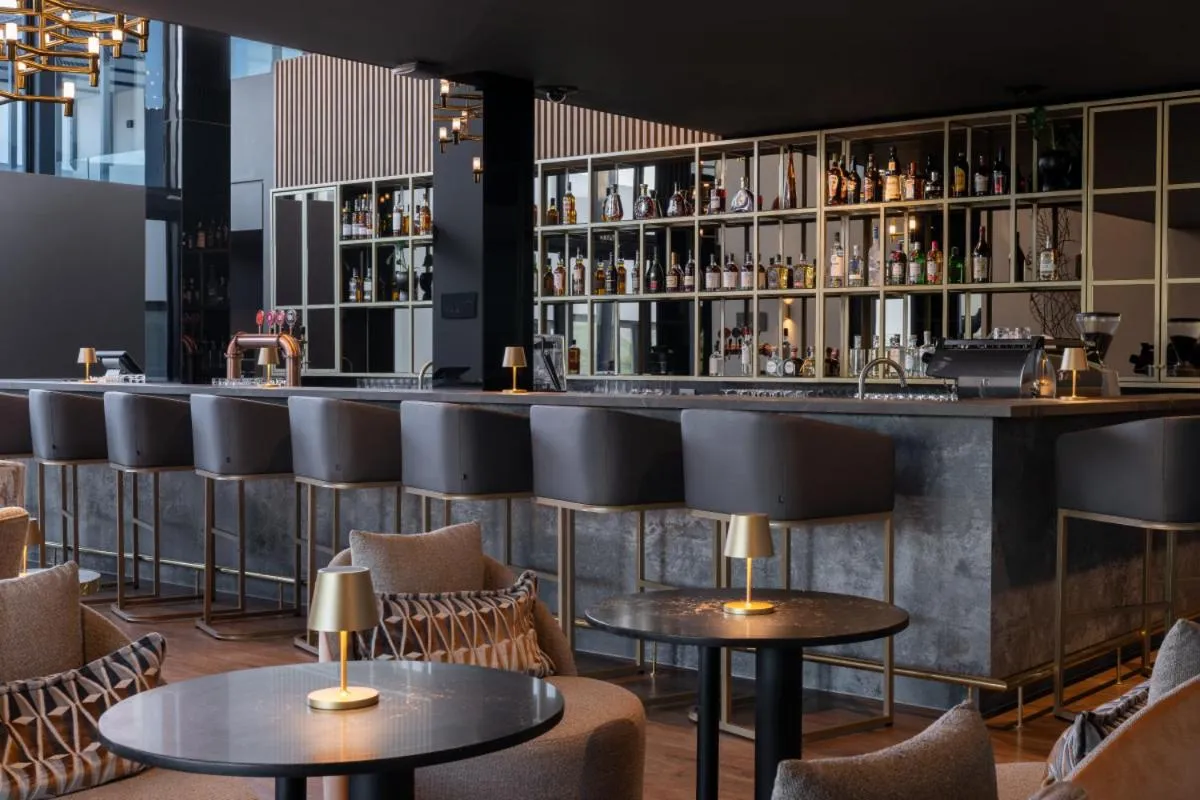 Restaurant/places to eat in The Hazendal Hotel and Spa