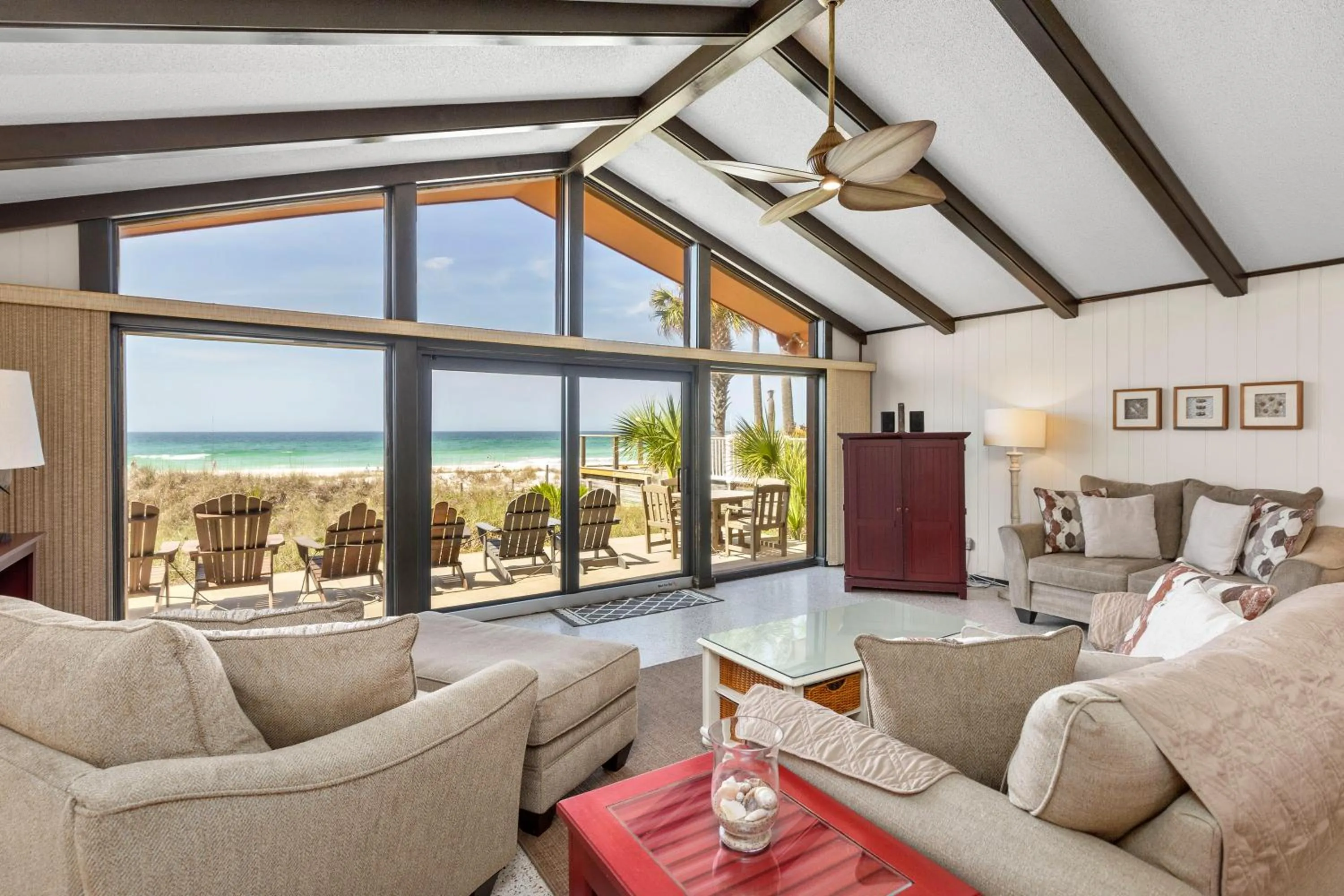 GULF FRONT 3BD/2BA Home with private beach access!