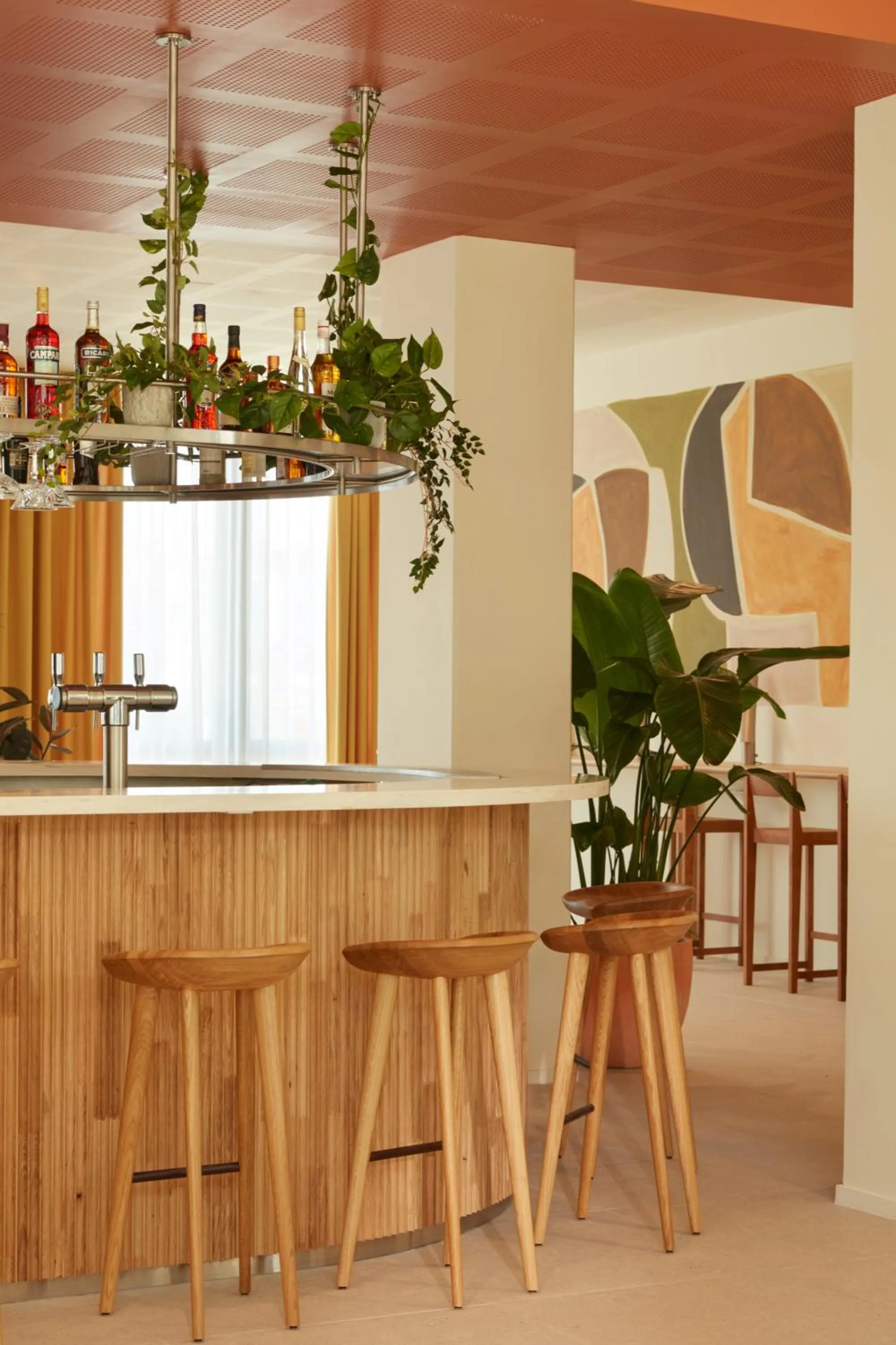 Restaurant/places to eat in OKKO Hotels Paris Rosa Parks