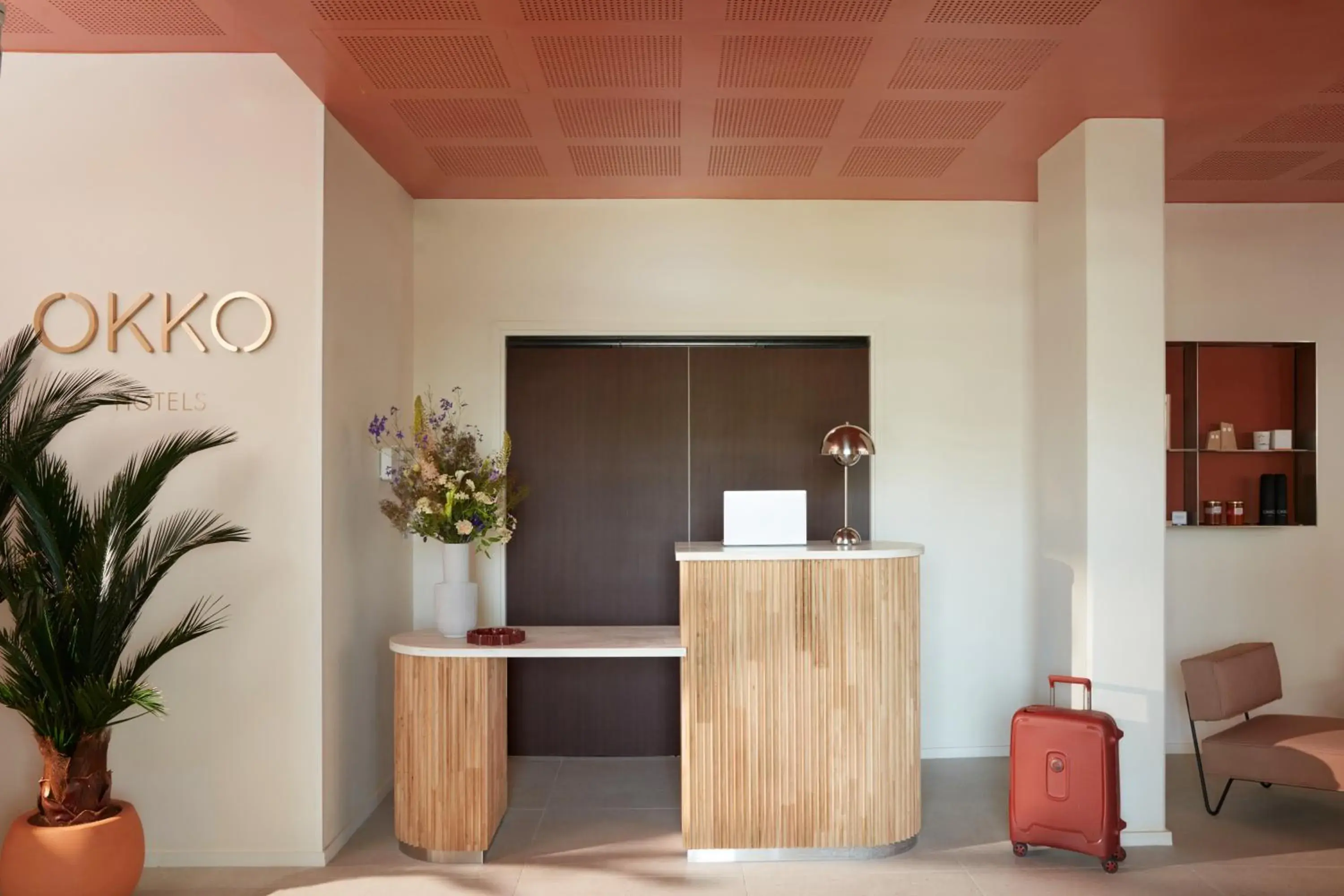 Lobby or reception in OKKO Hotels Paris Rosa Parks Lobby or reception in OKKO Hotels Paris Rosa Parks