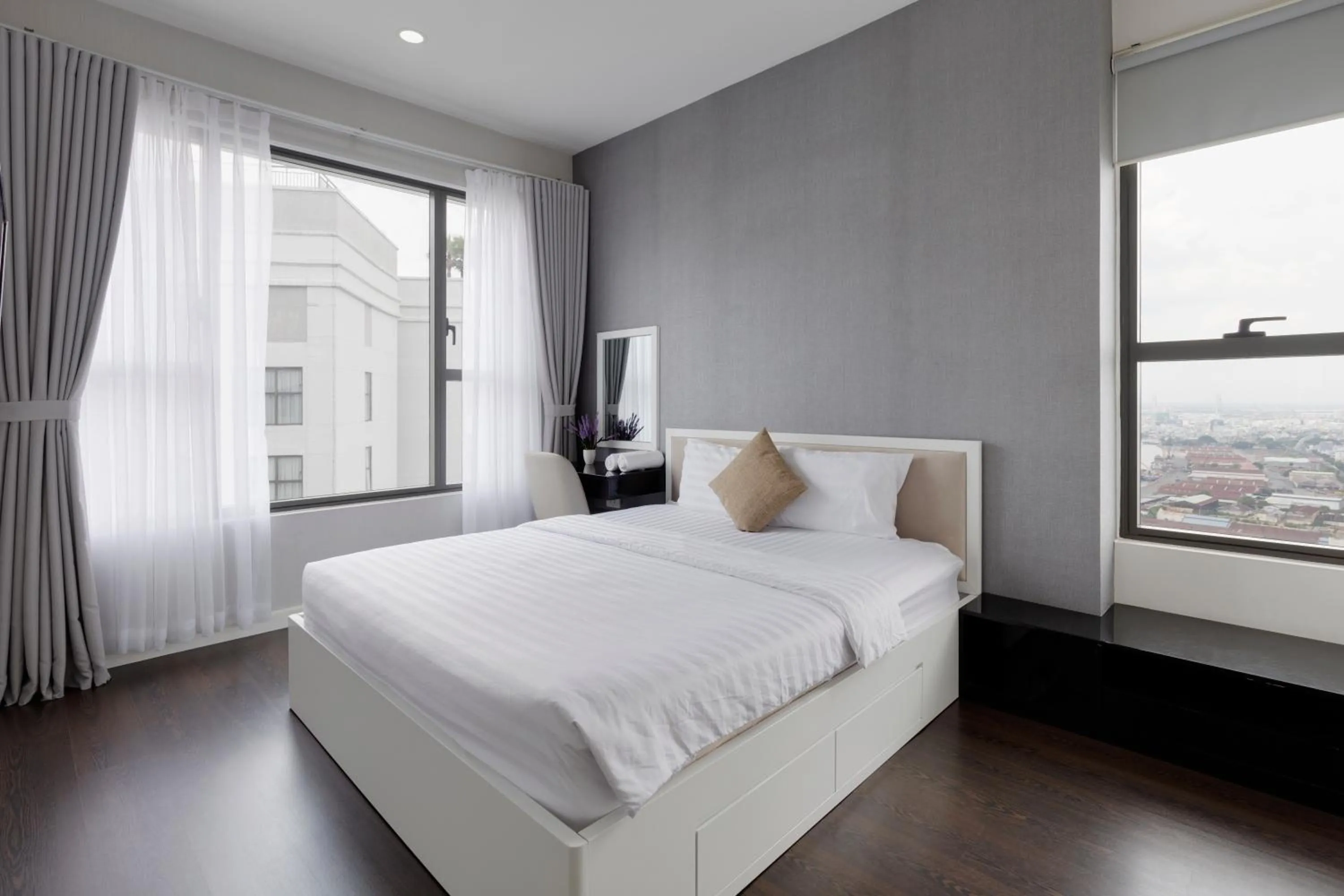 Bed in MH Apartment- Tresor- spacious and cozy center D4