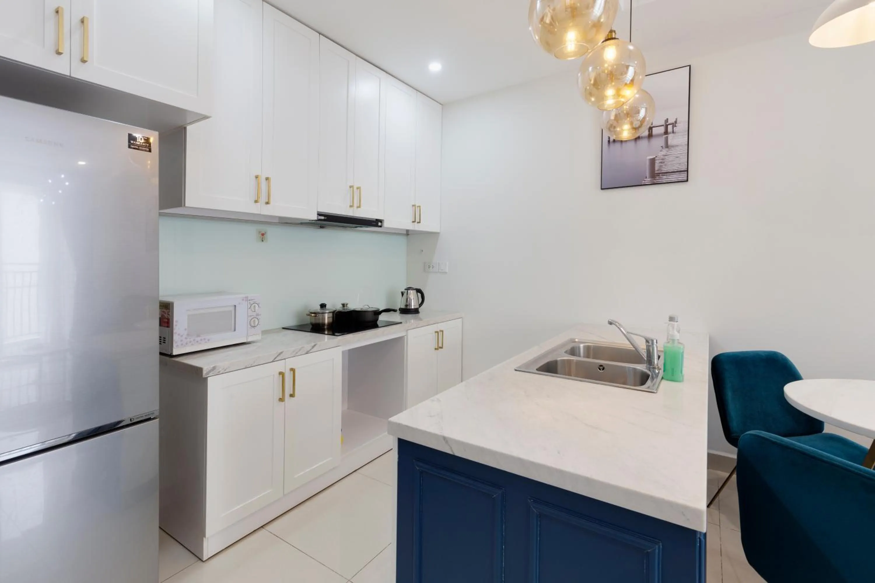 Kitchen or kitchenette in MH Apartment- Tresor- spacious and cozy center D4