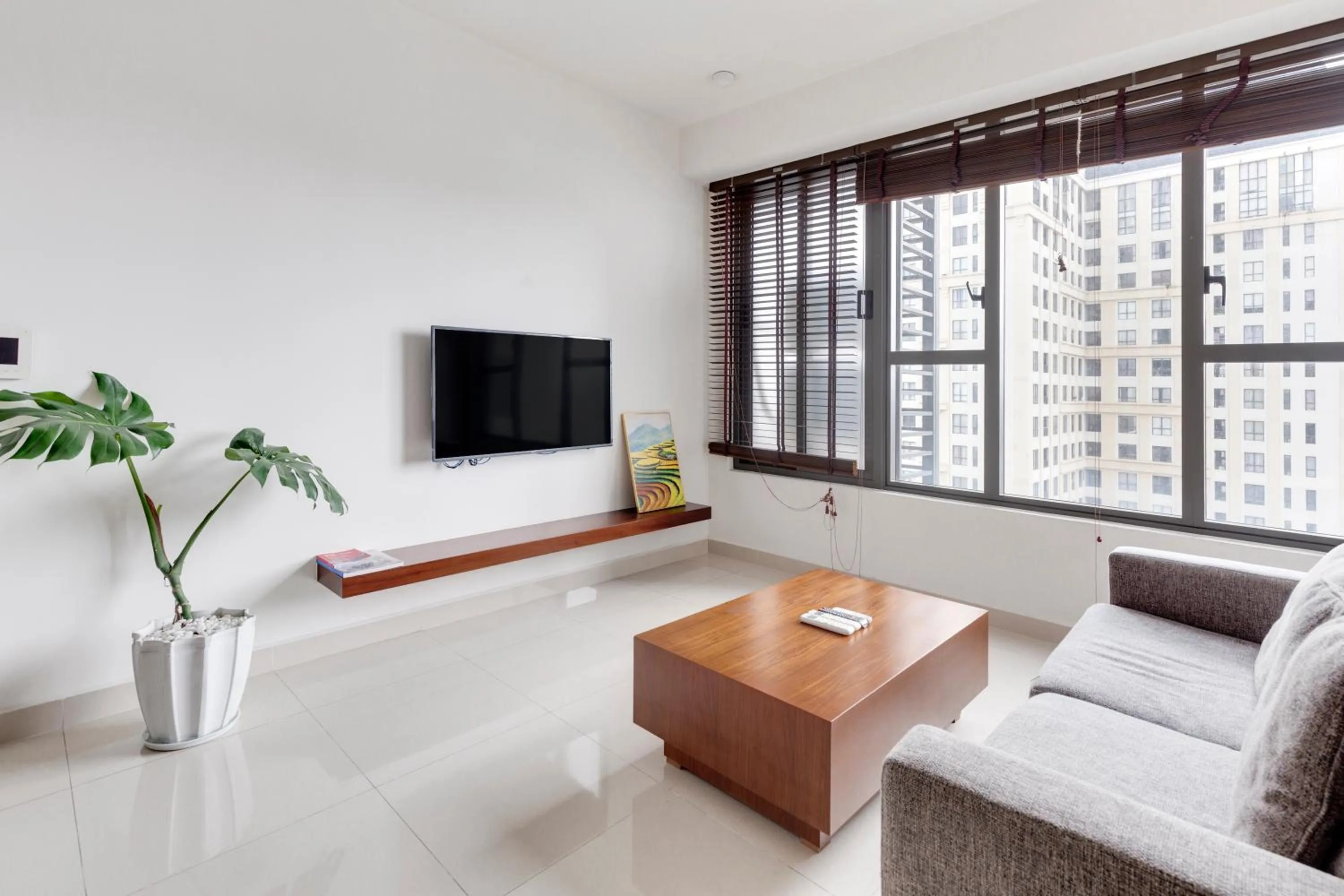 Living room in MH Apartment- Tresor- spacious and cozy center D4