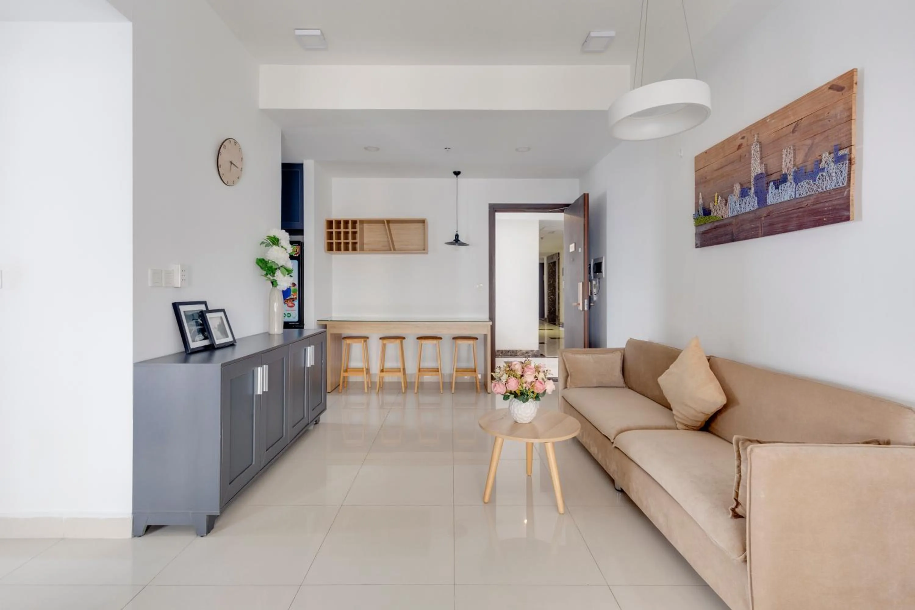 TV and multimedia in MH Apartment- Tresor- spacious and cozy center D4