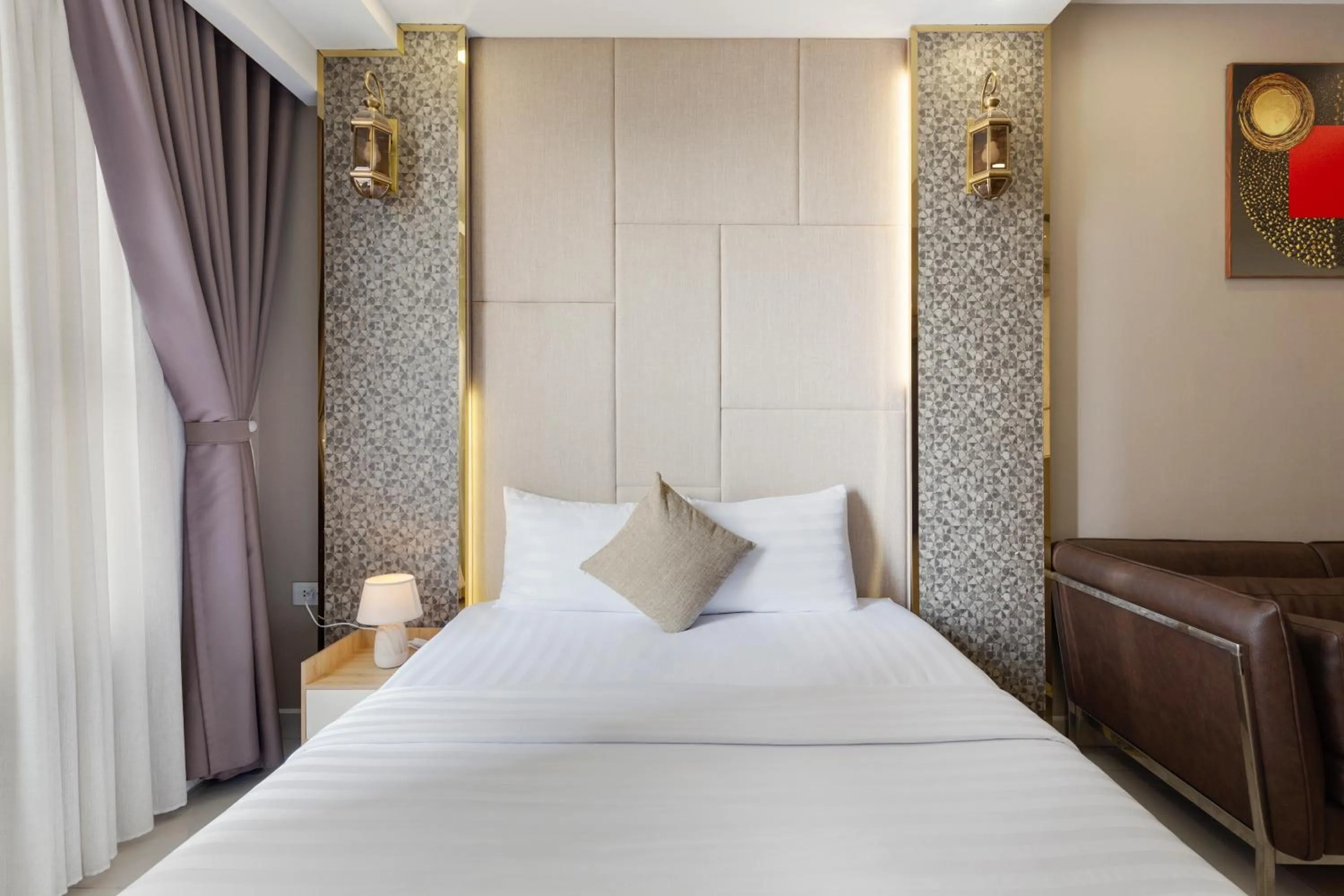 Photo of the whole room, Bed in MH Apartment- Tresor- spacious and cozy center D4