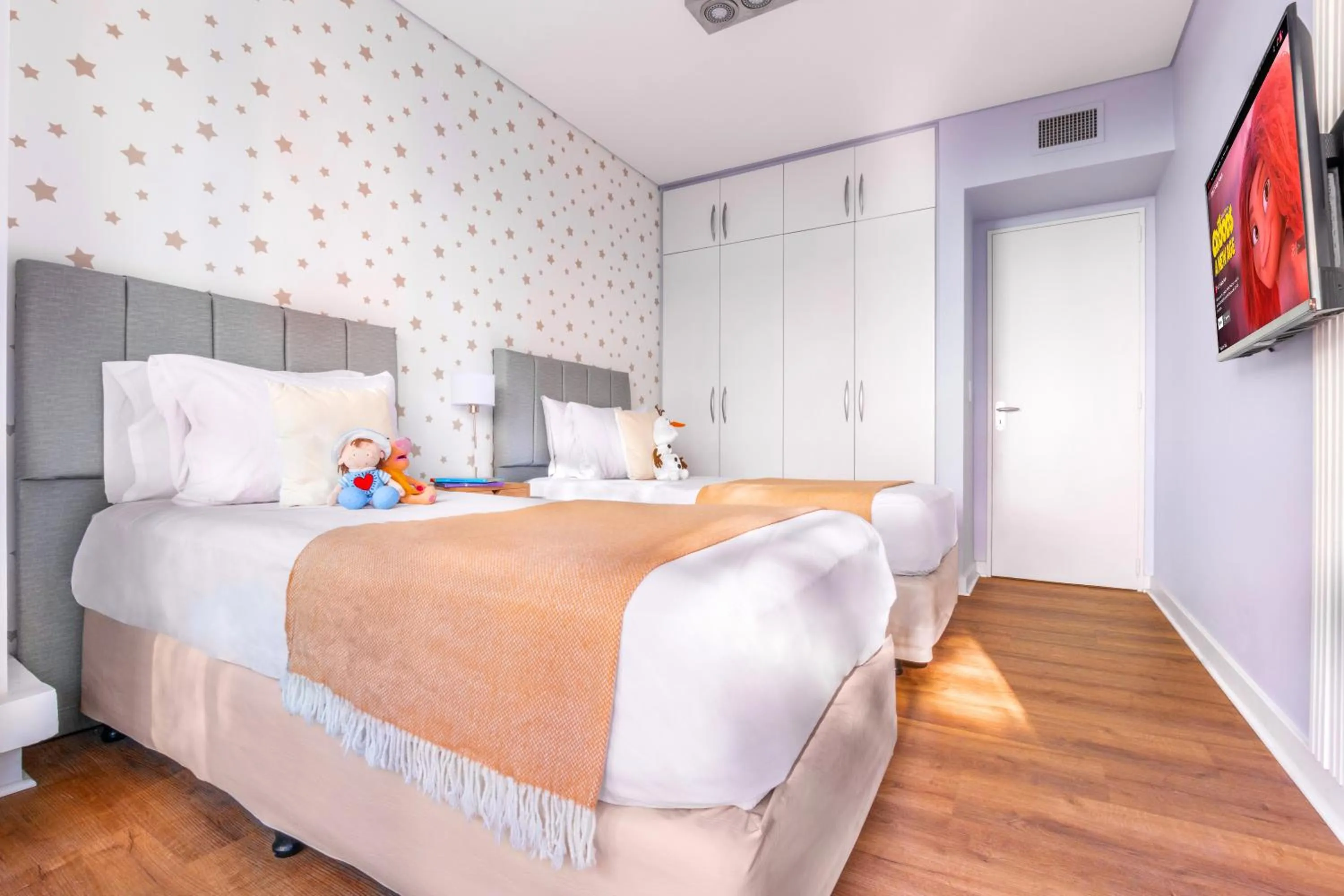 Bed in Luxury Apartments in Puerto Madero