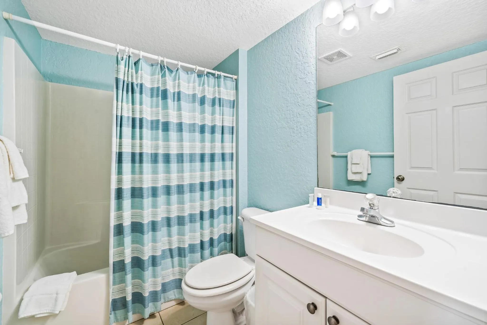 Bathroom in Sebastian Saltwater Lodge