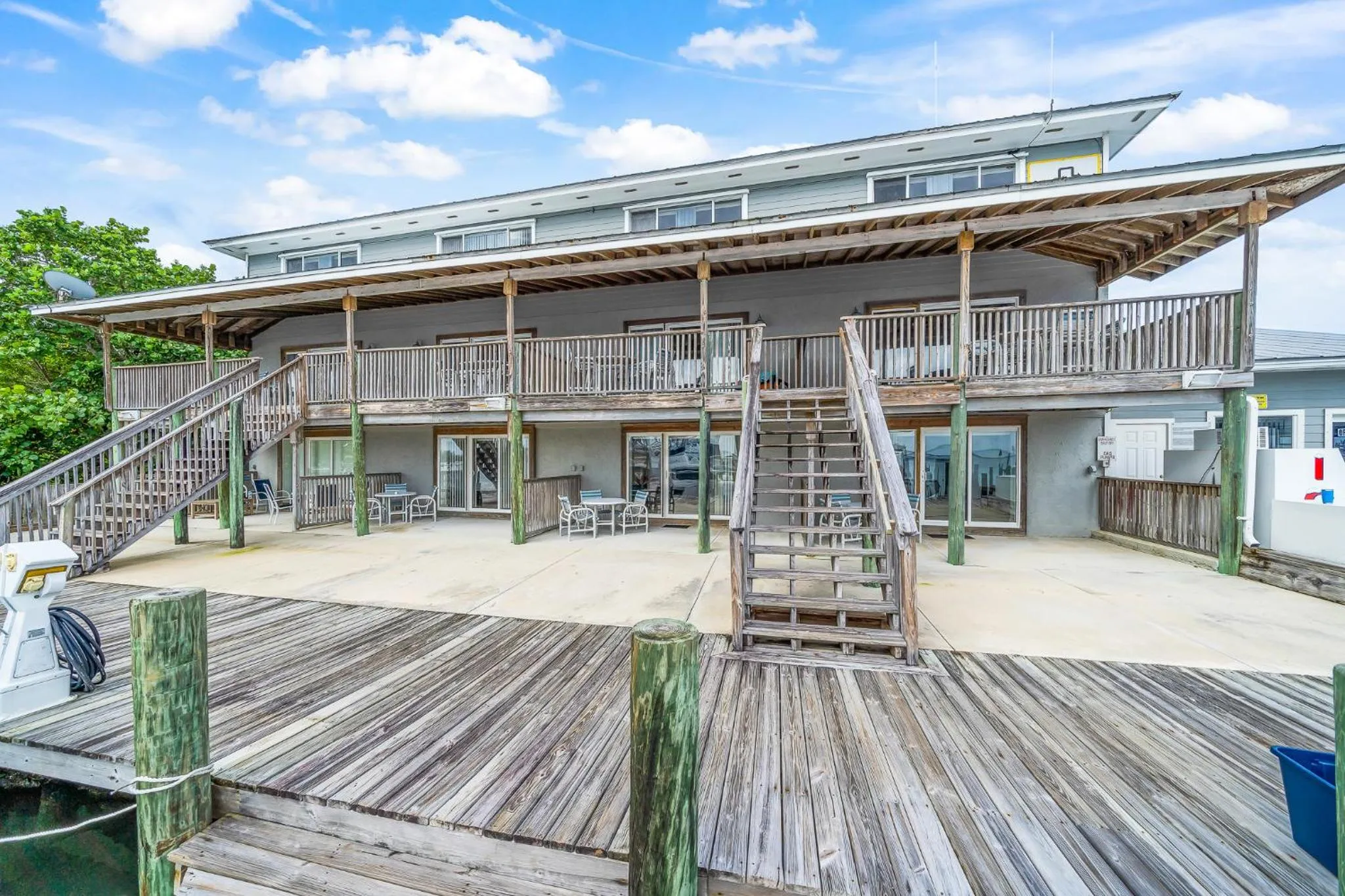 Property building in Sebastian Saltwater Lodge