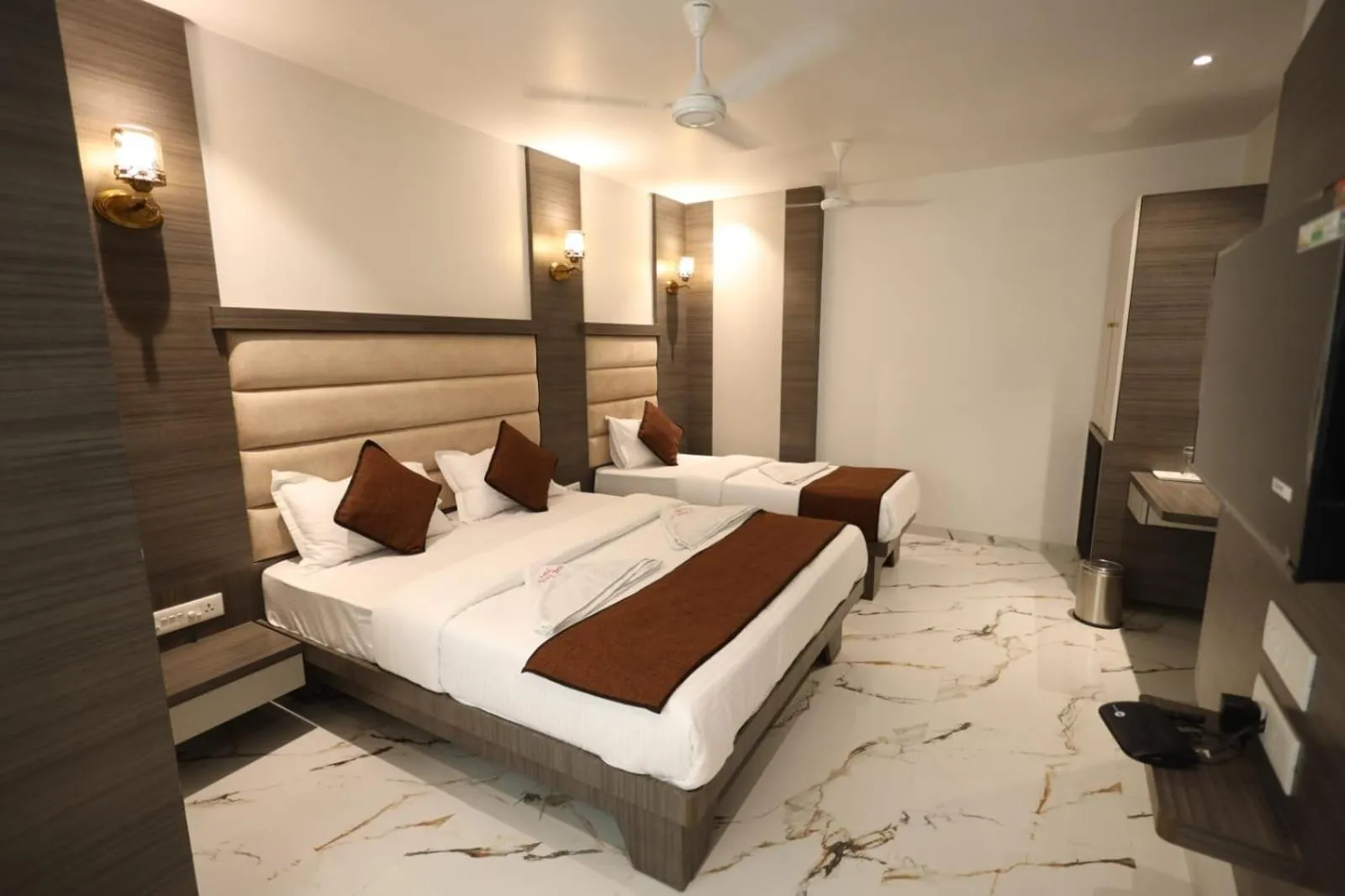 Photo of the whole room, Bed in HOTEL STAY INN