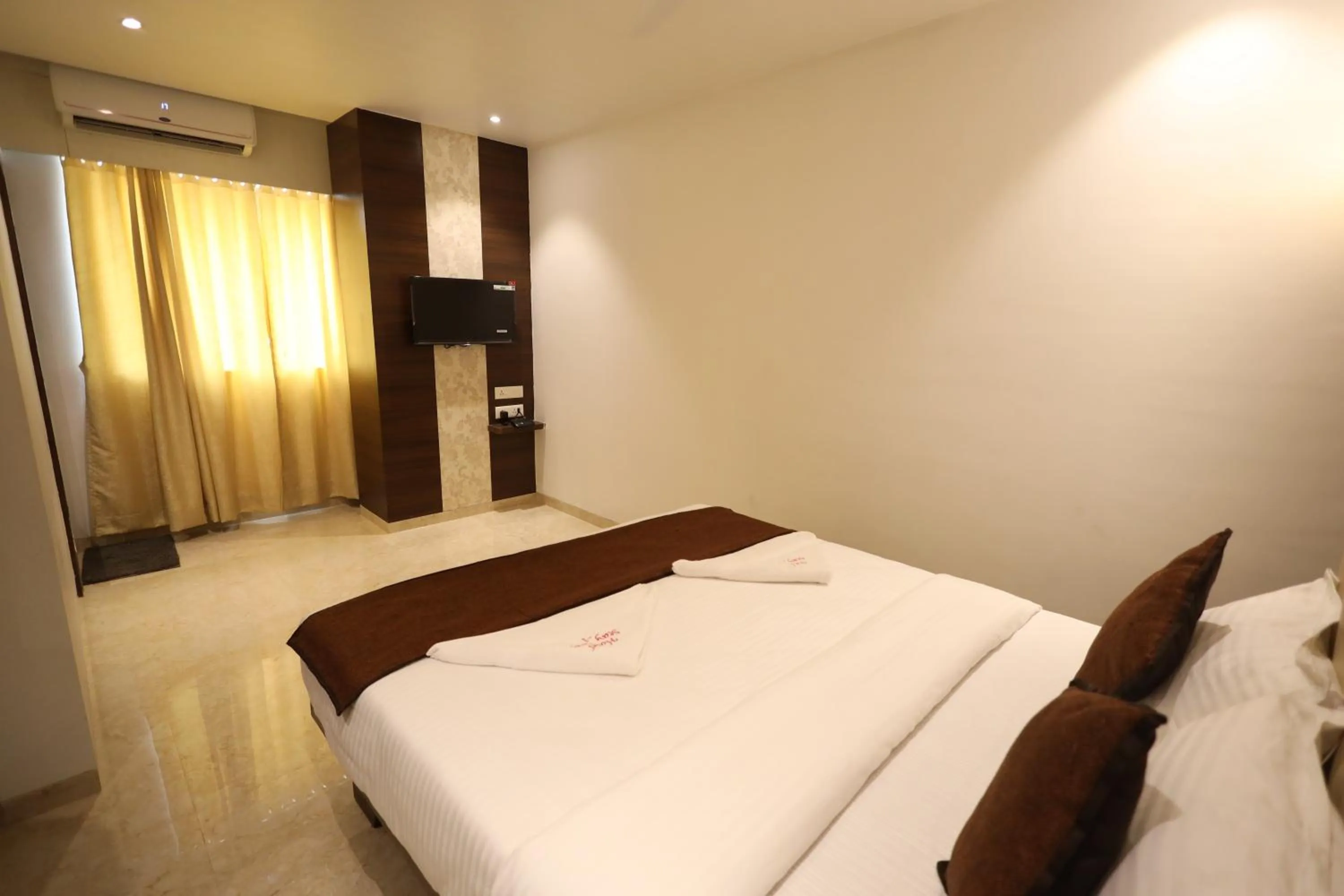 Bedroom, Bed in HOTEL STAY INN