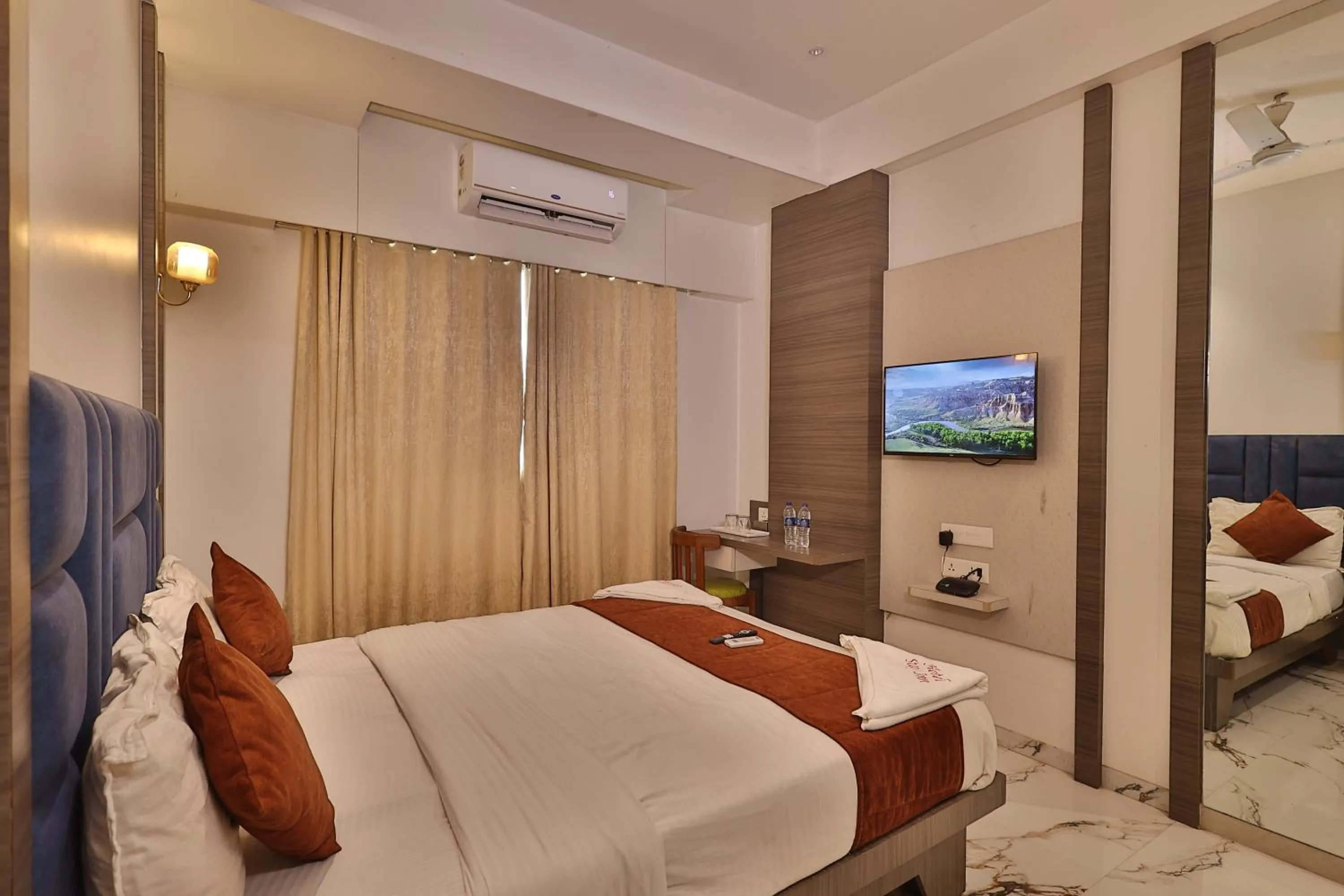 Bed in HOTEL STAY INN