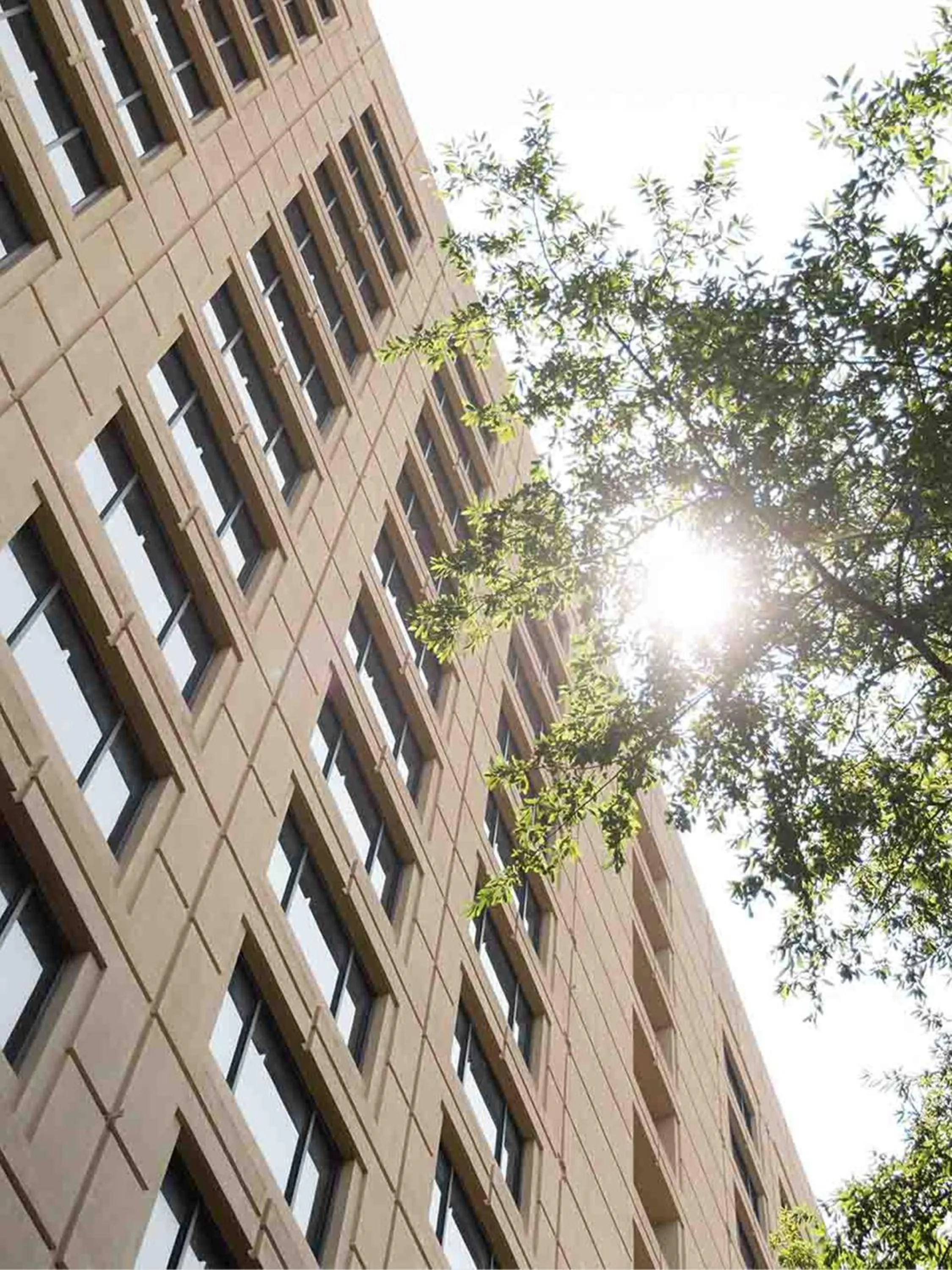 Property building in Memphis Vitality Hotel