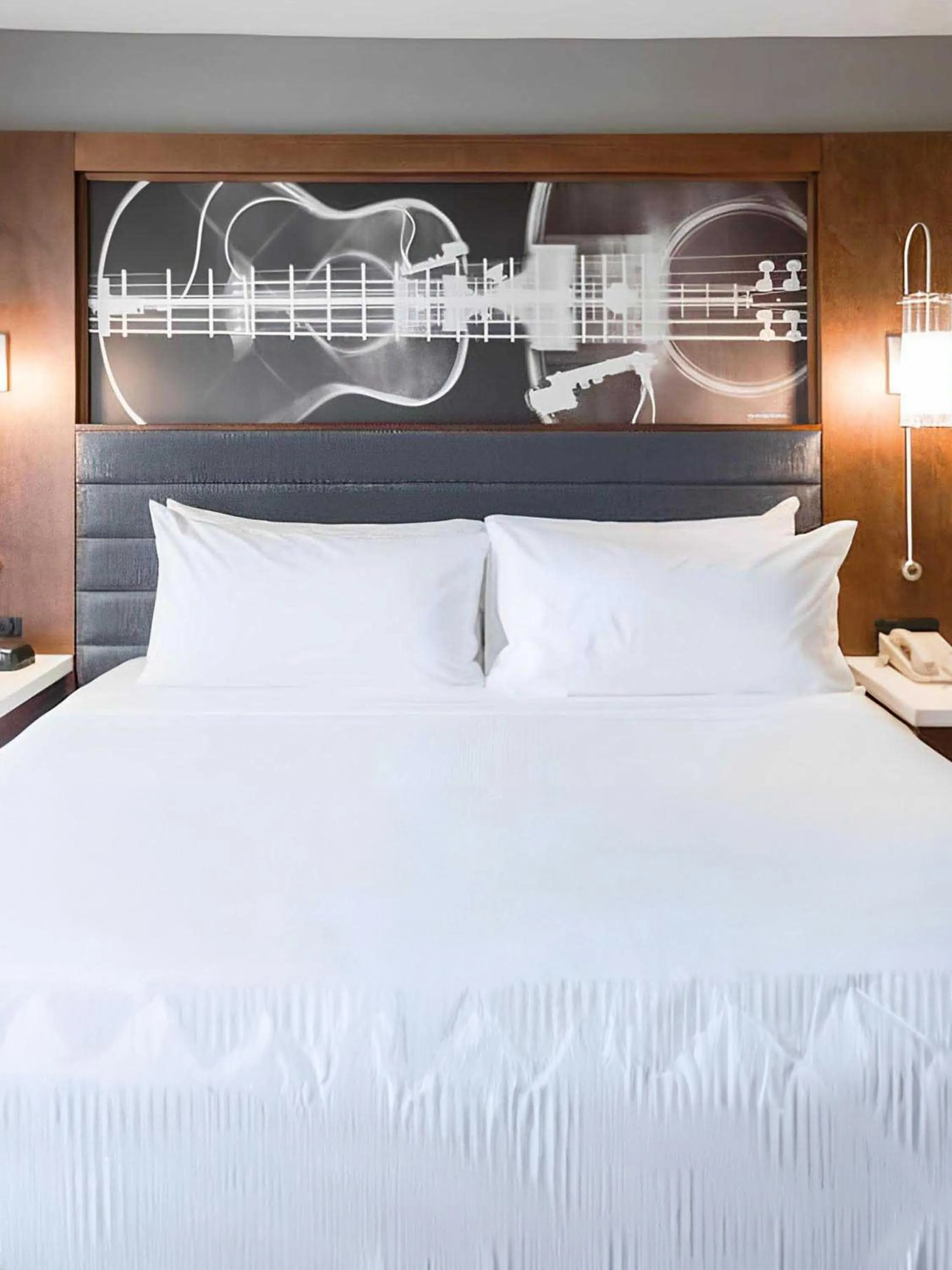 Bed in Memphis Vitality Hotel