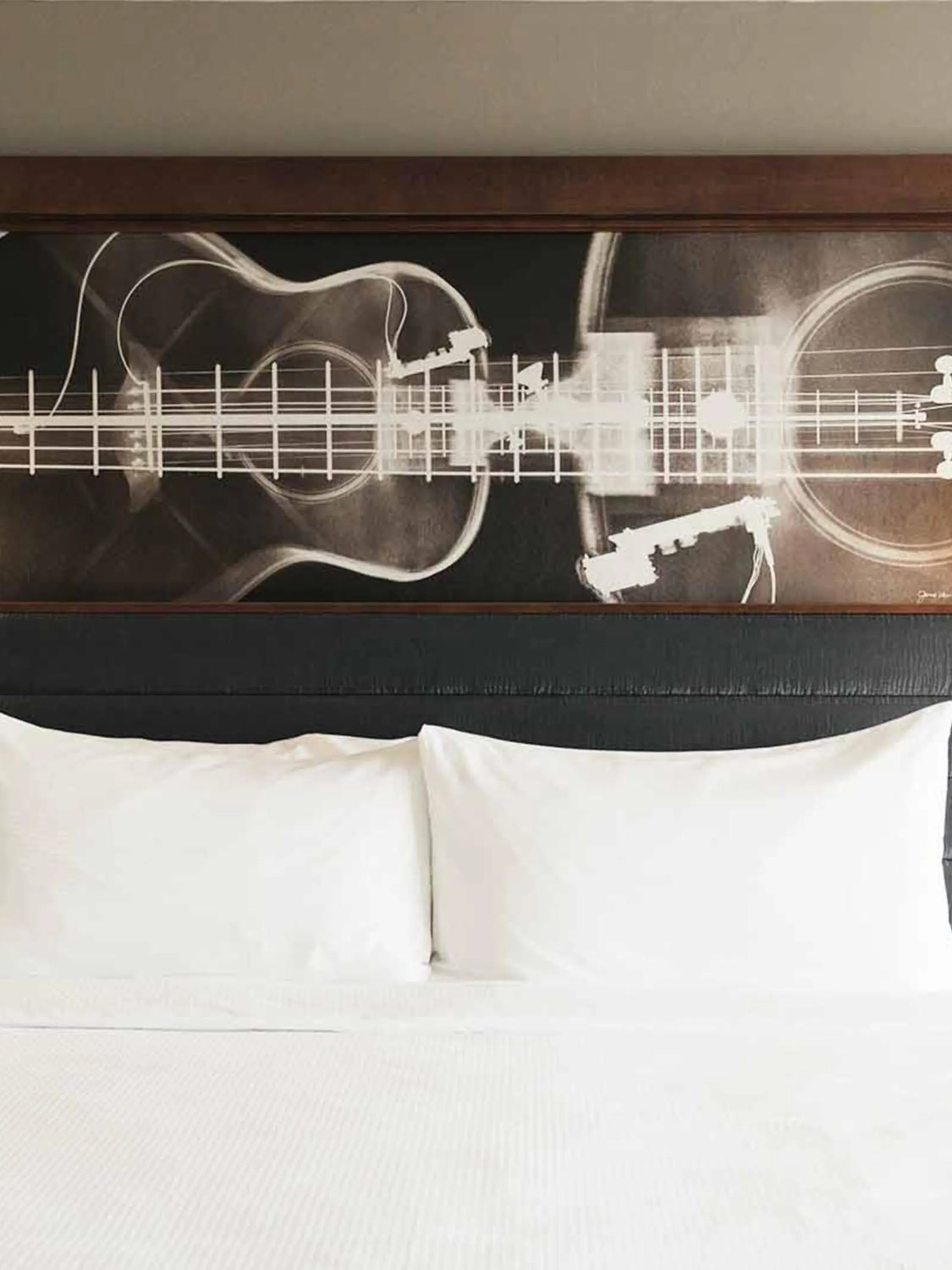 Bedroom in Memphis Vitality Hotel