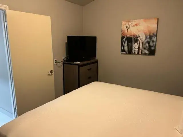 Deluxe Single Room in GARDEN INN & Suites Deluxe Single Room in GARDEN INN & Suites