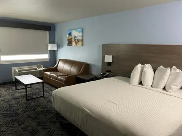 Standard Triple Room in GARDEN INN & Suites Standard Triple Room in GARDEN INN & Suites