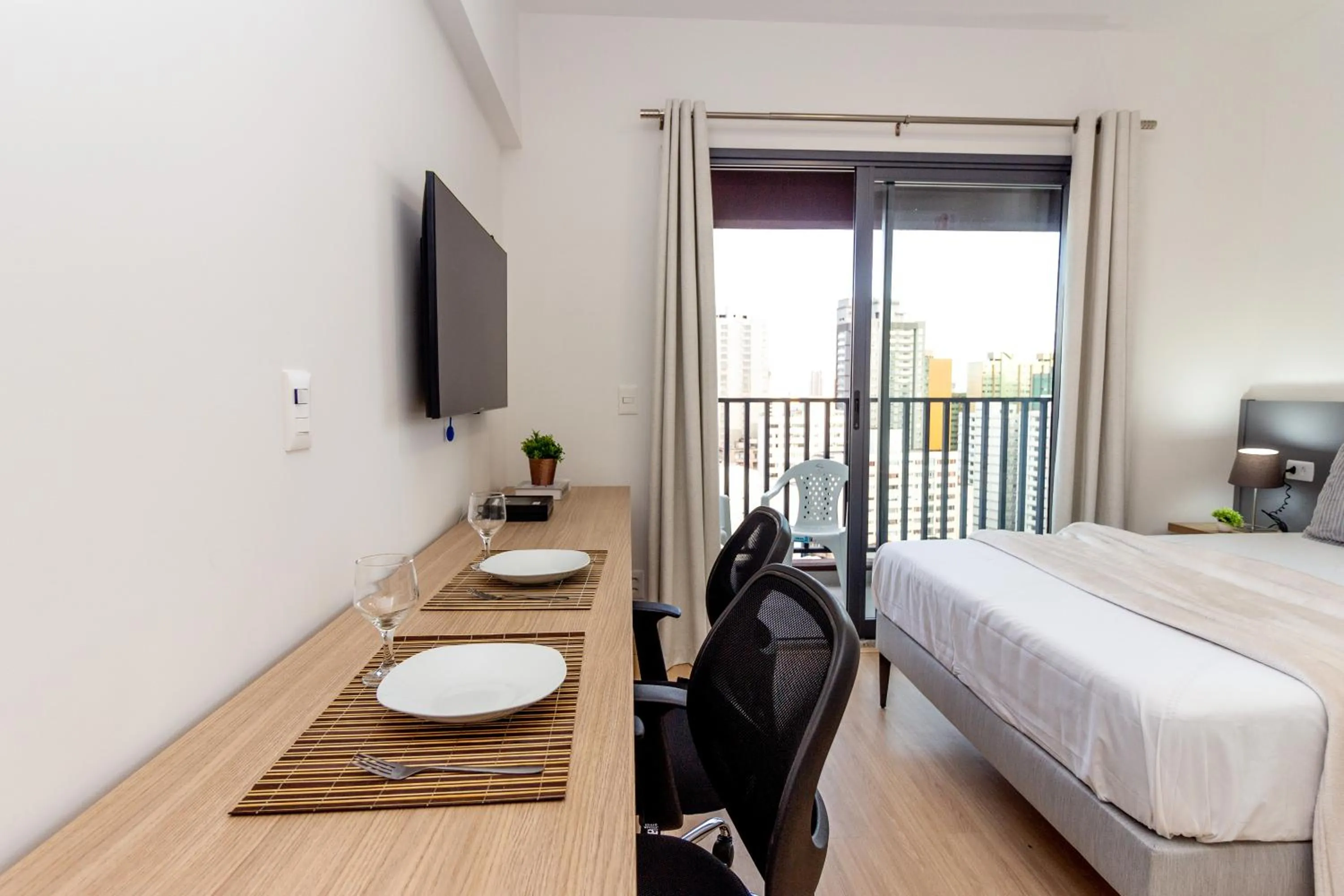 Bedroom, Bed in 360 SP Code