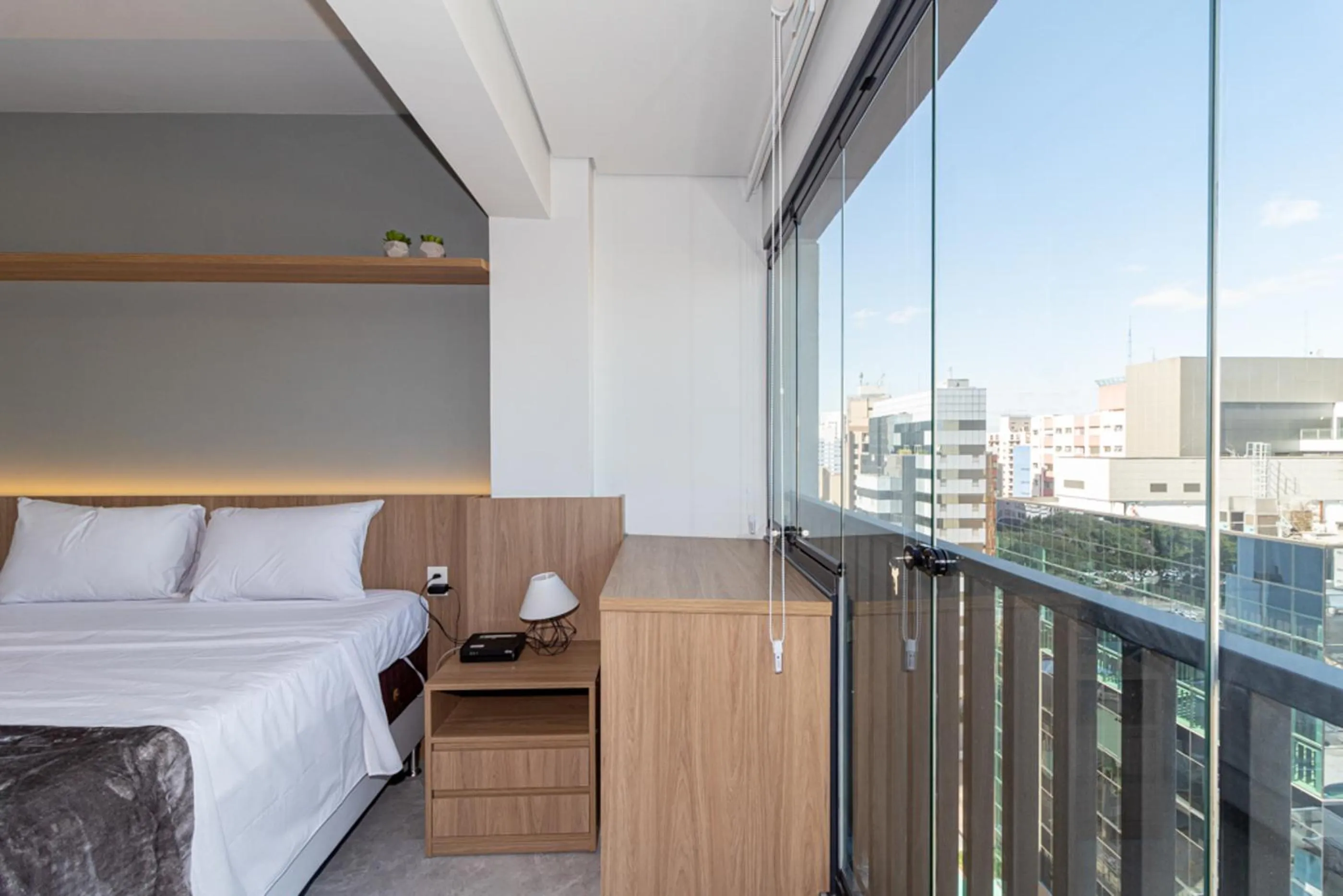 Bedroom, Bed in 360 SP Code