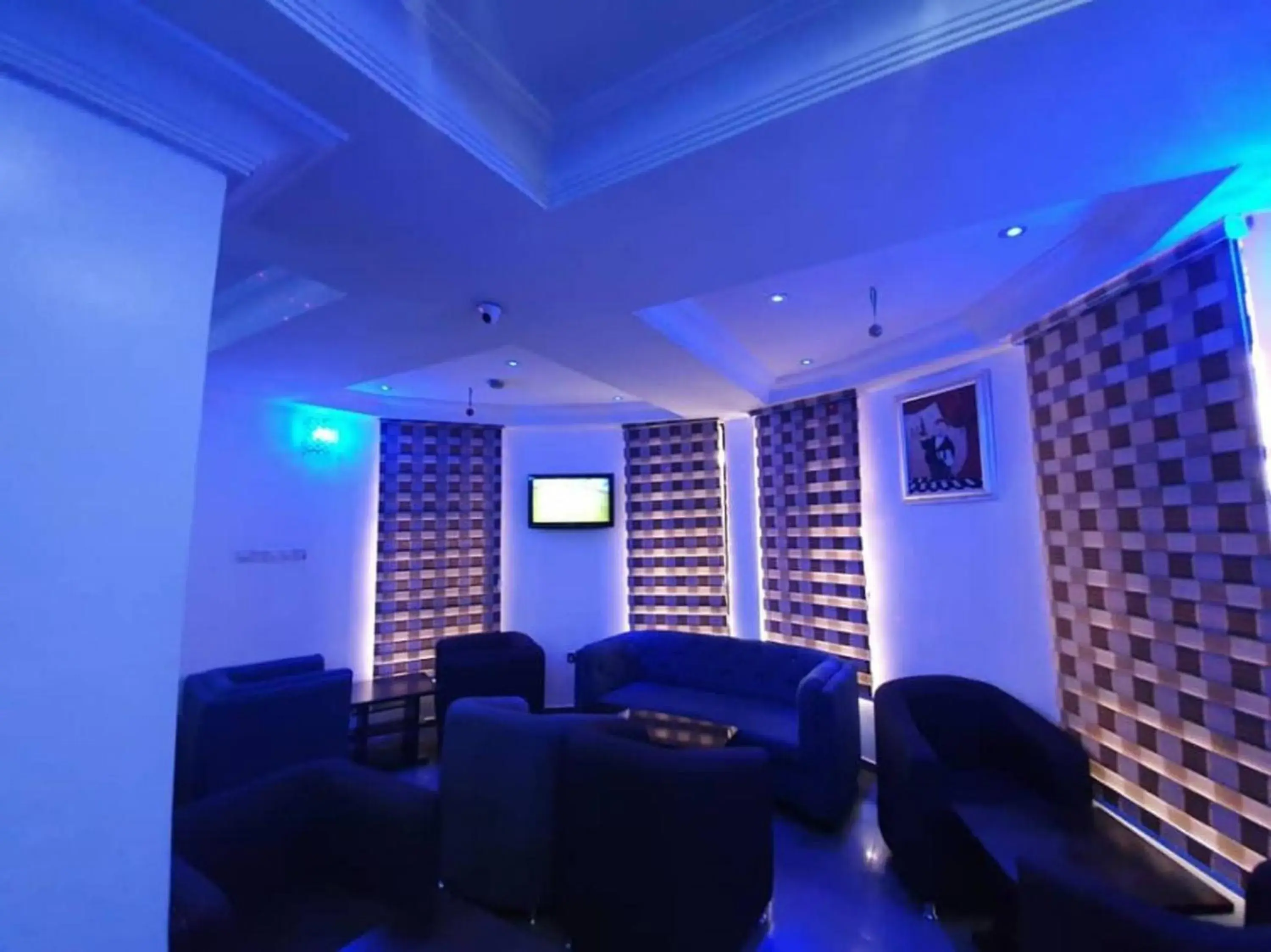 Restaurant/places to eat in 4th Apartment and Suites Restaurant/places to eat in 4th Apartment and Suites